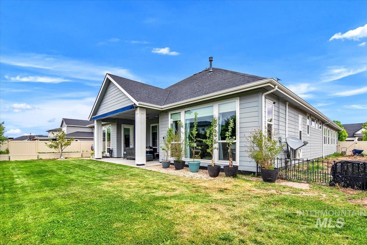 5345 S Mesa Trail Way, Meridian, Idaho 83642, 3 Bedrooms, 2.5 Bathrooms, Residential For Sale, Price $925,000, 98992295
