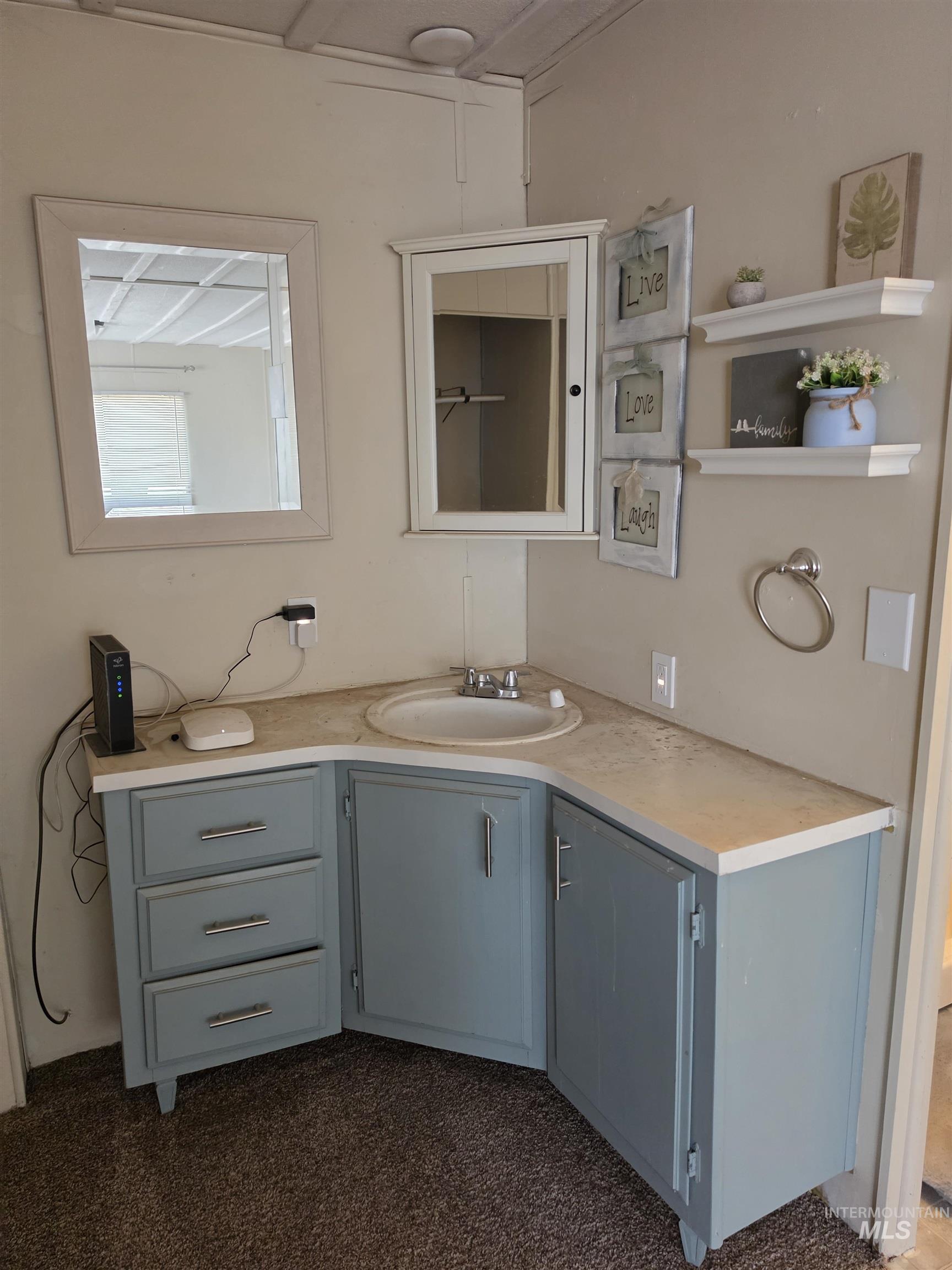 218 W Ave I, Jerome, Idaho 83338-0000, 3 Bedrooms, 2 Bathrooms, Residential For Sale, Price $85,000,MLS 98992296