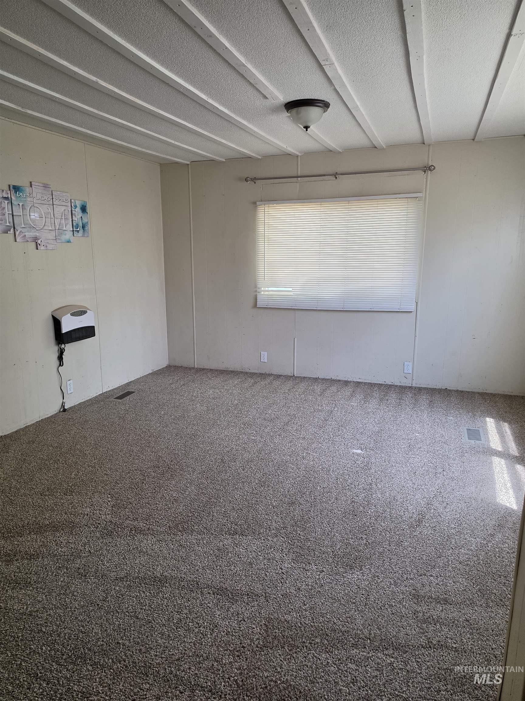 218 W Ave I, Jerome, Idaho 83338-0000, 3 Bedrooms, 2 Bathrooms, Residential For Sale, Price $85,000,MLS 98992296