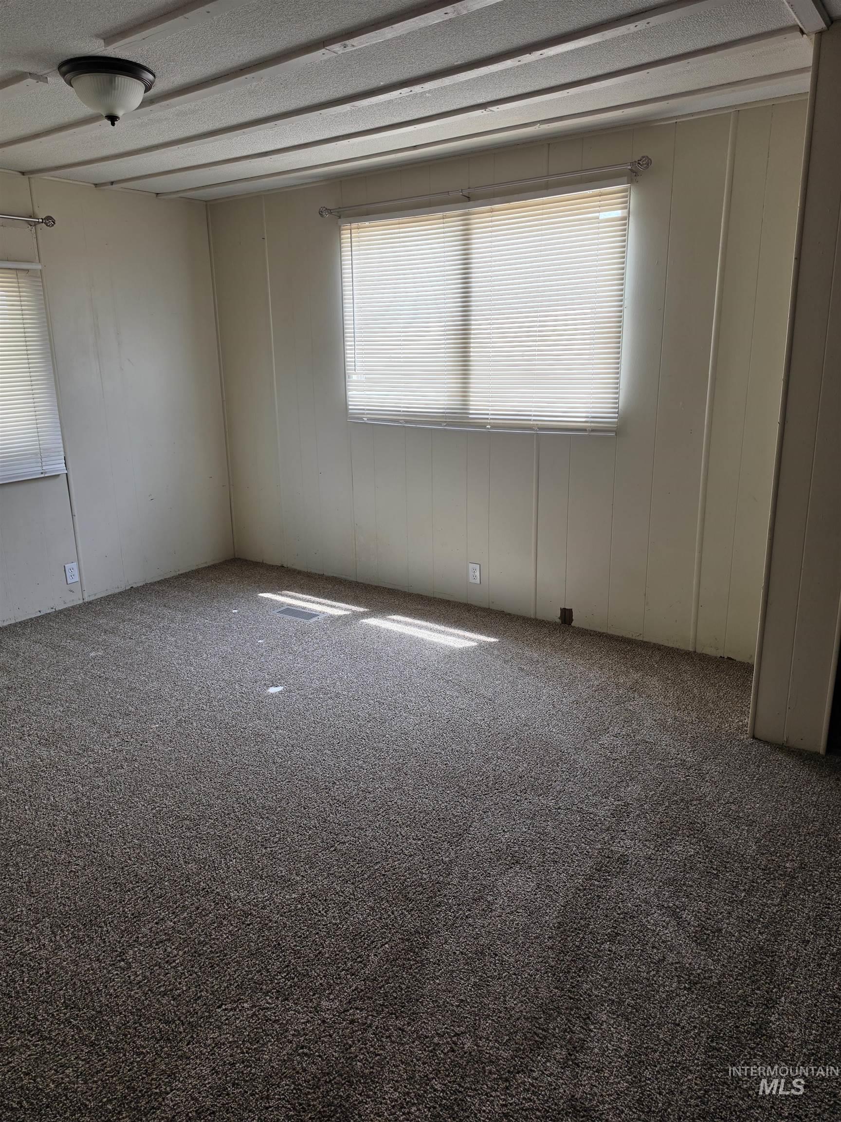 218 W Ave I, Jerome, Idaho 83338-0000, 3 Bedrooms, 2 Bathrooms, Residential For Sale, Price $85,000,MLS 98992296