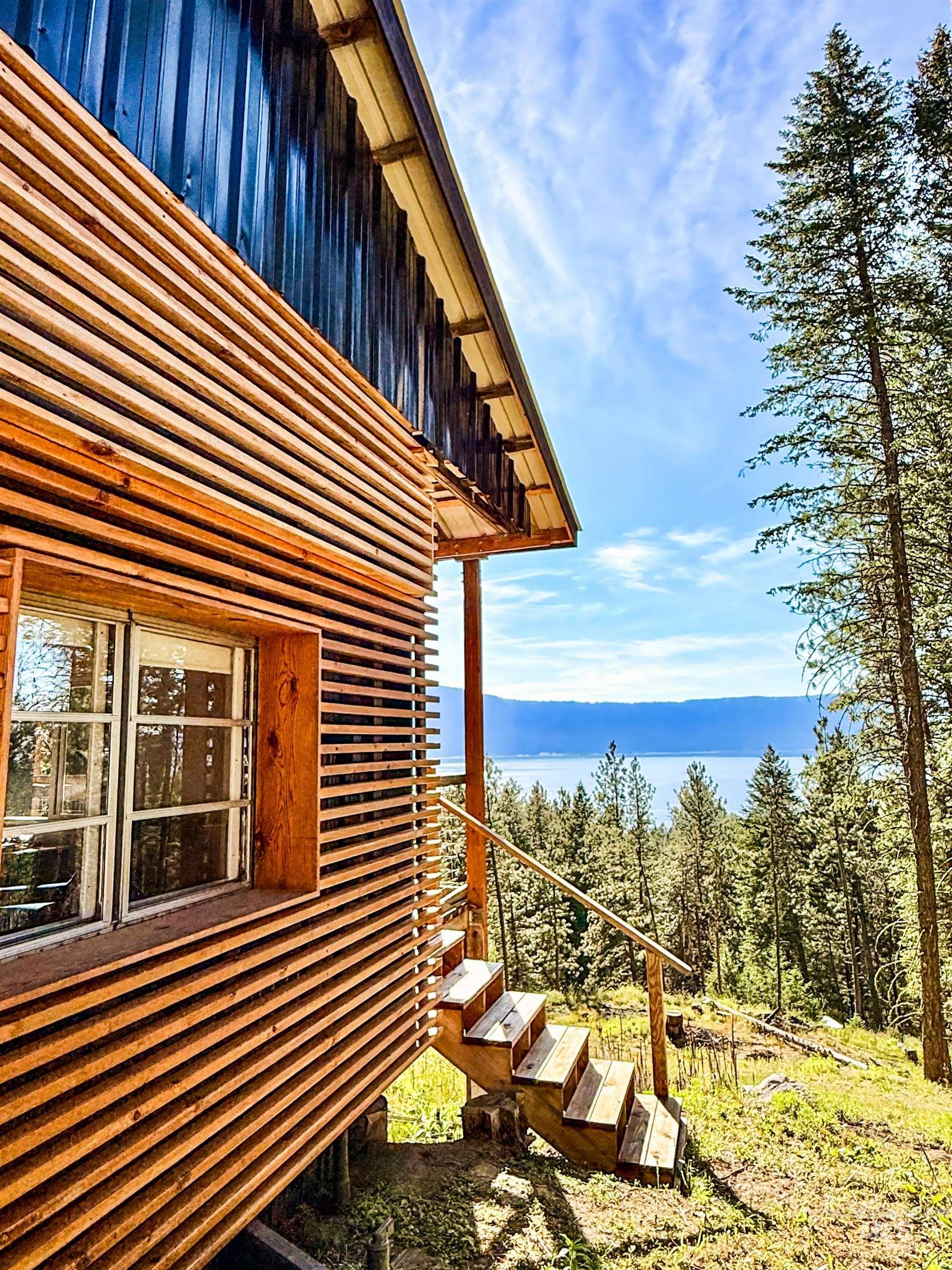 1309 Laurel Drive, Cascade, Idaho 83611, 1 Bedroom, 1 Bathroom, Residential For Sale, Price $350,000, 98992299