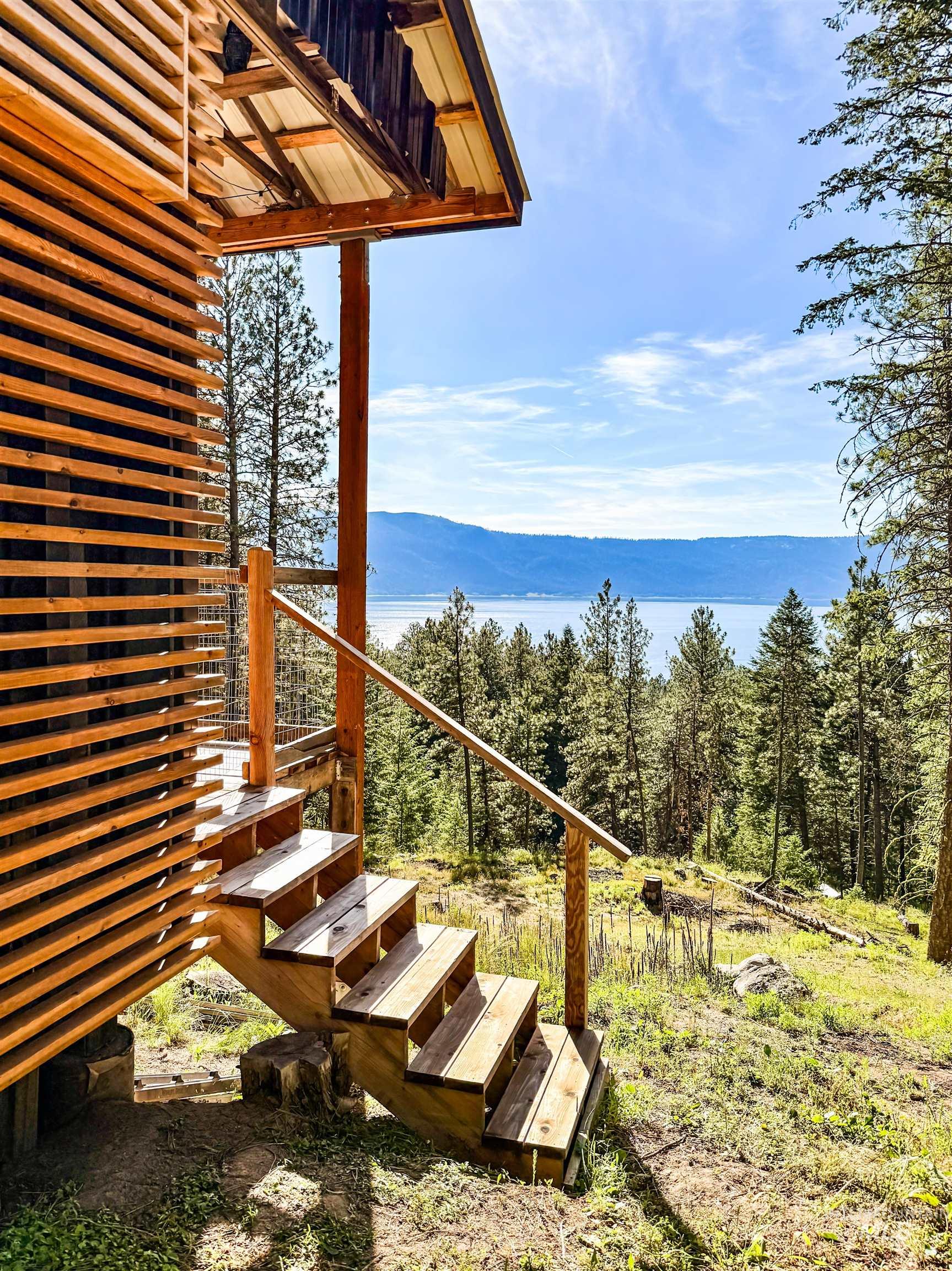 1309 Laurel Drive, Cascade, Idaho 83611, 1 Bedroom, 1 Bathroom, Residential For Sale, Price $350,000, 98992299