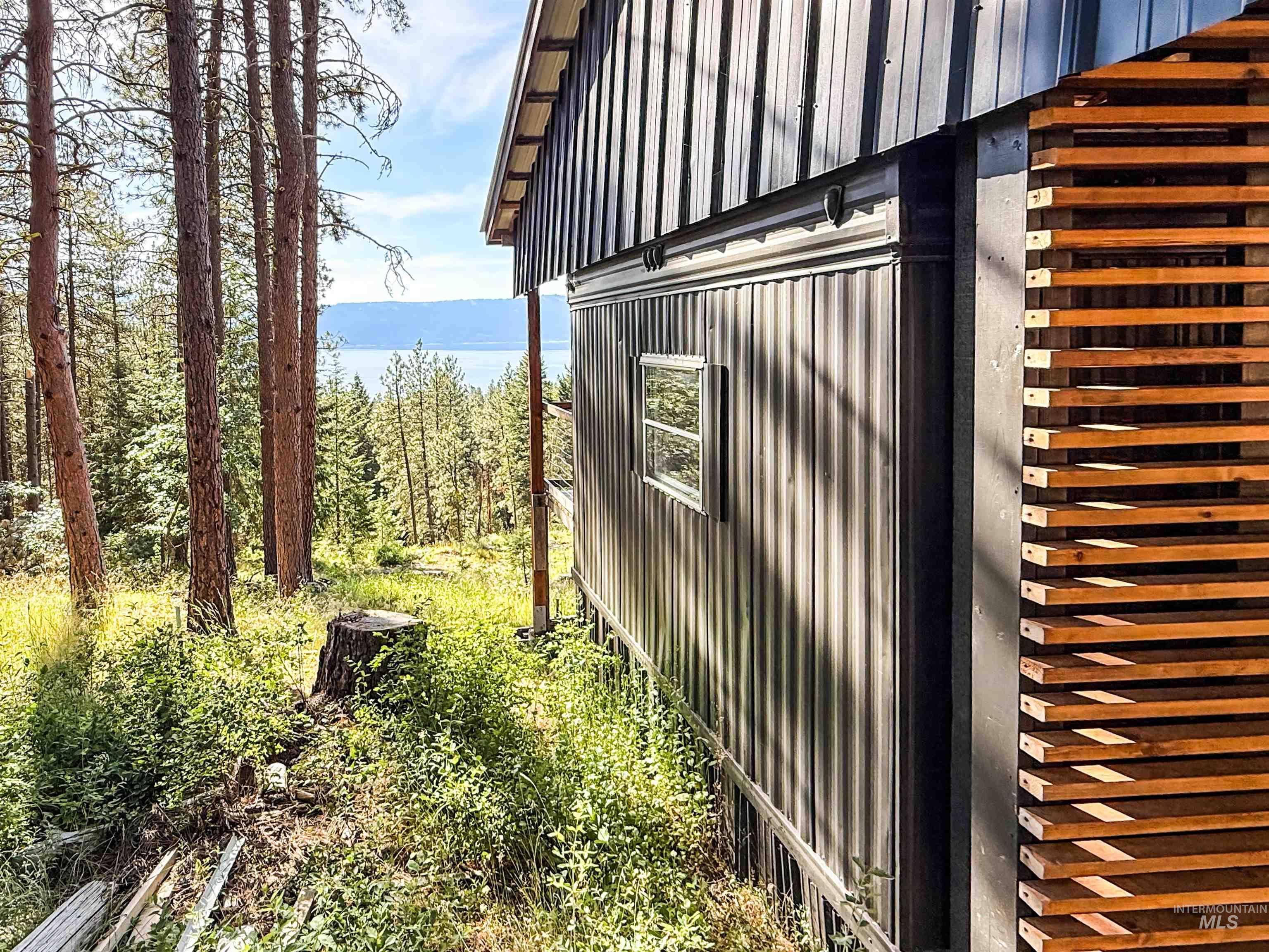 1309 Laurel Drive, Cascade, Idaho 83611, 1 Bedroom, 1 Bathroom, Residential For Sale, Price $350,000, 98992299