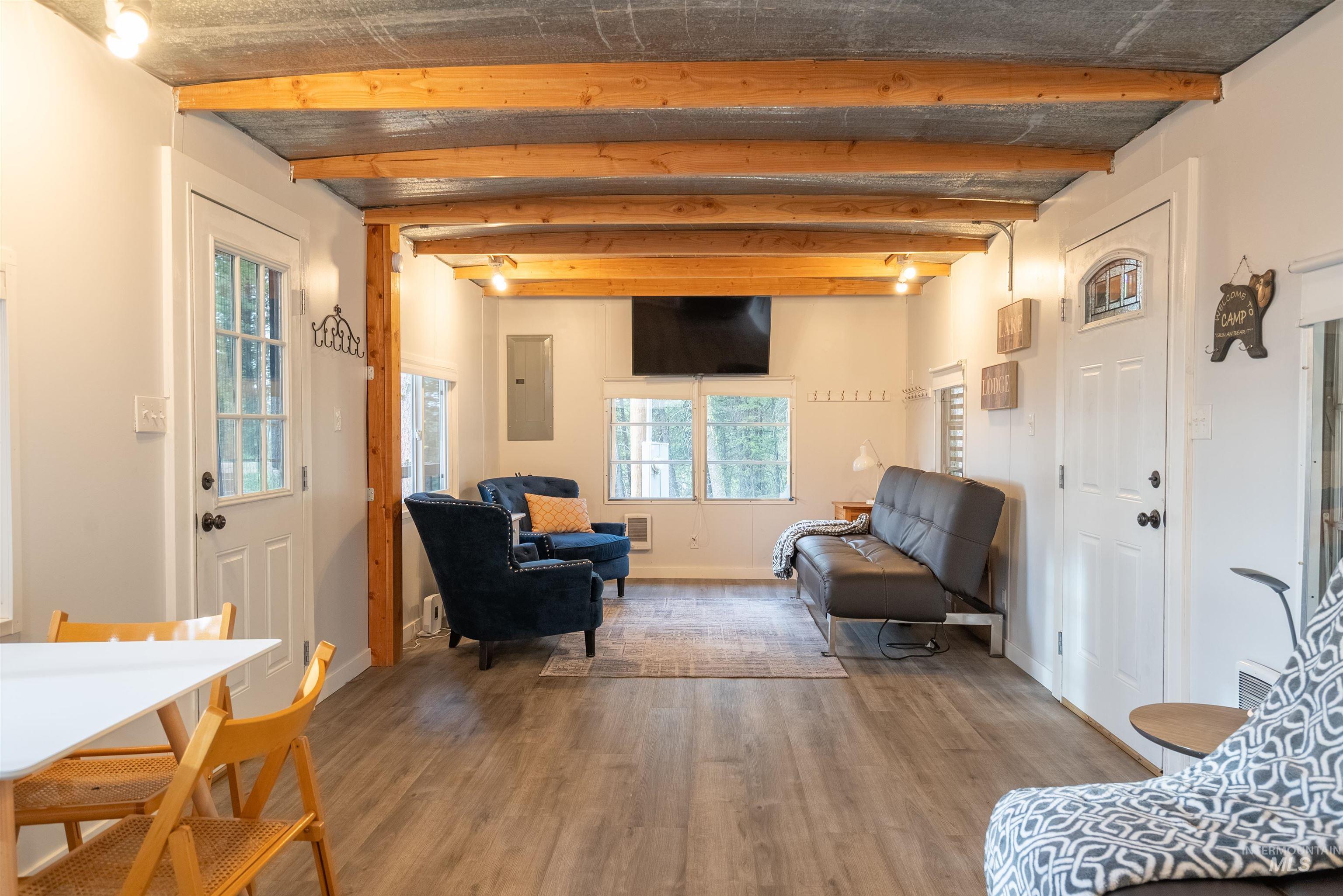 1309 Laurel Drive, Cascade, Idaho 83611, 1 Bedroom, 1 Bathroom, Residential For Sale, Price $350,000, 98992299