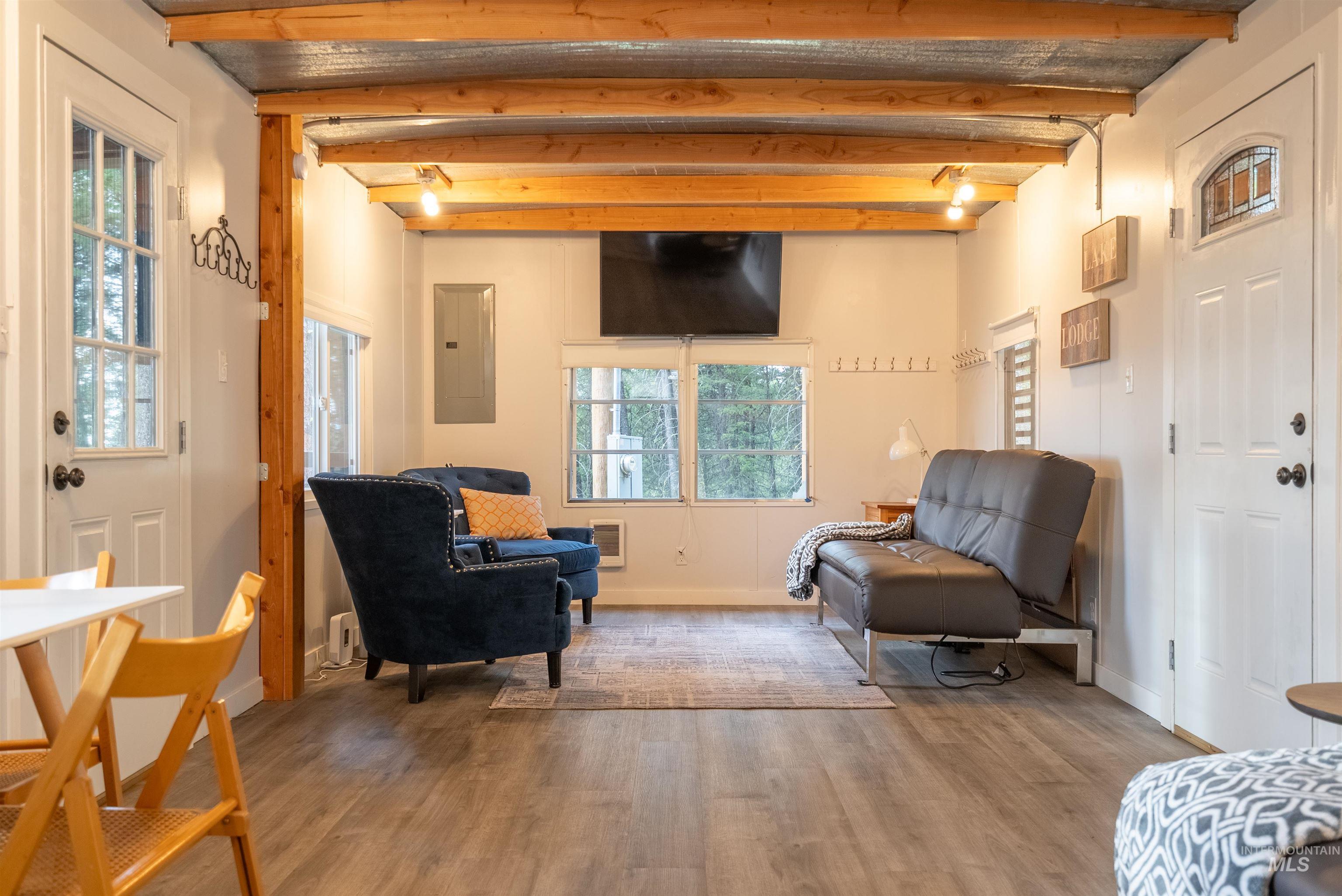 1309 Laurel Drive, Cascade, Idaho 83611, 1 Bedroom, 1 Bathroom, Residential For Sale, Price $350,000, 98992299