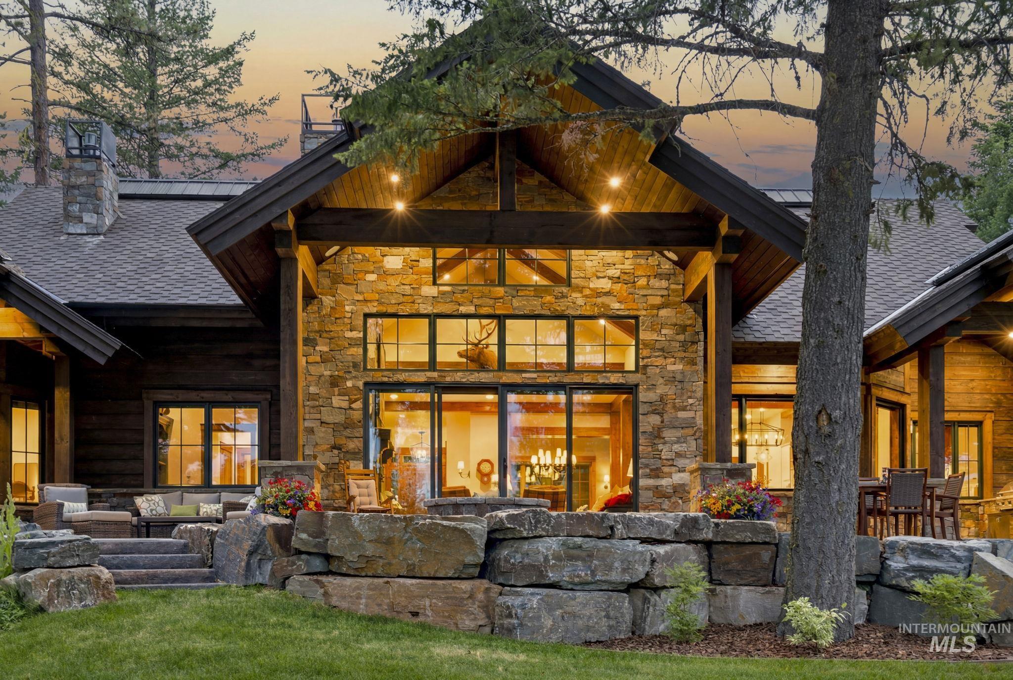 976 Discovery Drive, Donnelly, Idaho 83615, 4 Bedrooms, 6 Bathrooms, Residential For Sale, Price $3,999,000,MLS 98992301