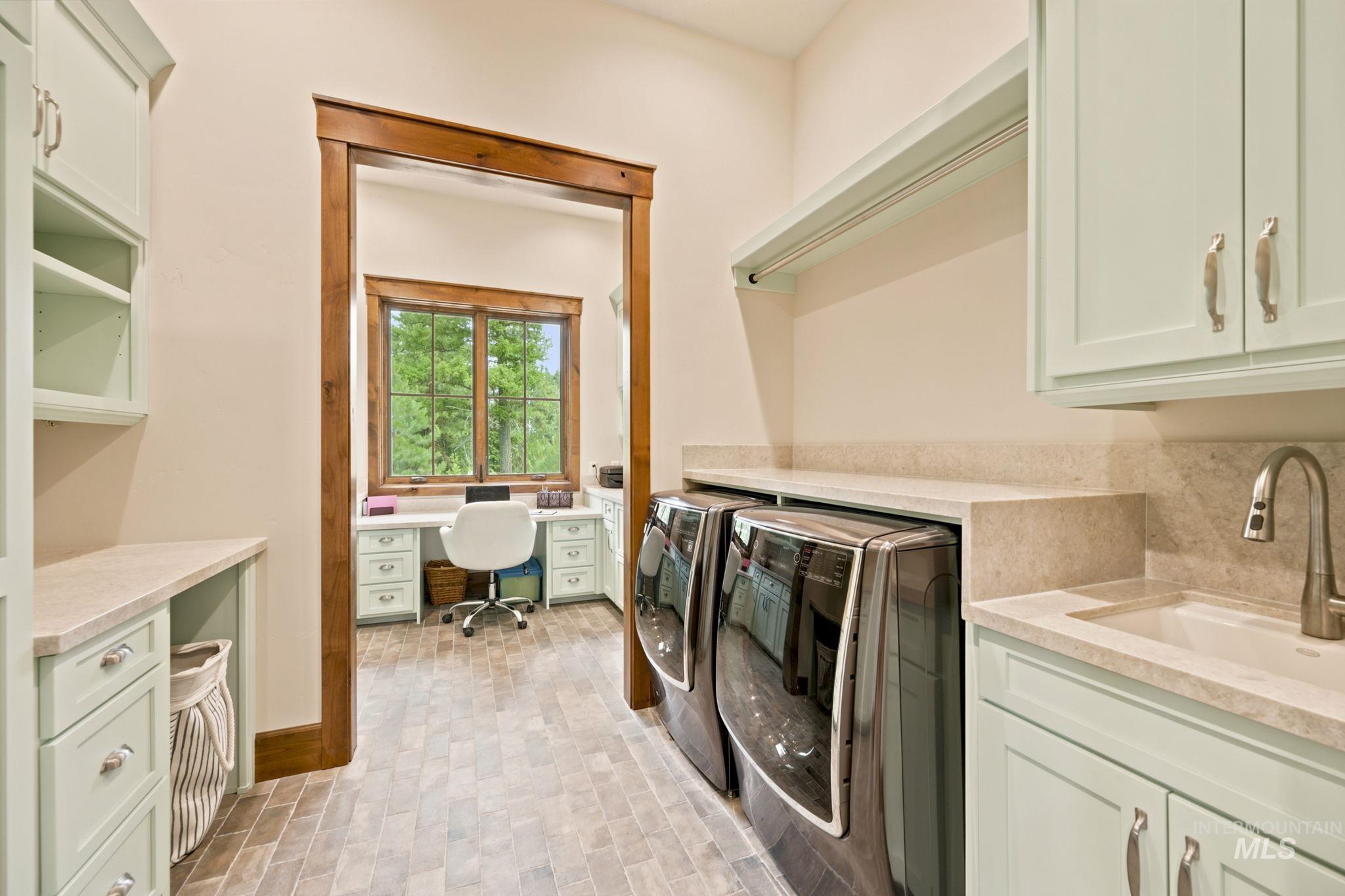 976 Discovery Drive, Donnelly, Idaho 83615, 4 Bedrooms, 6 Bathrooms, Residential For Sale, Price $3,999,000,MLS 98992301