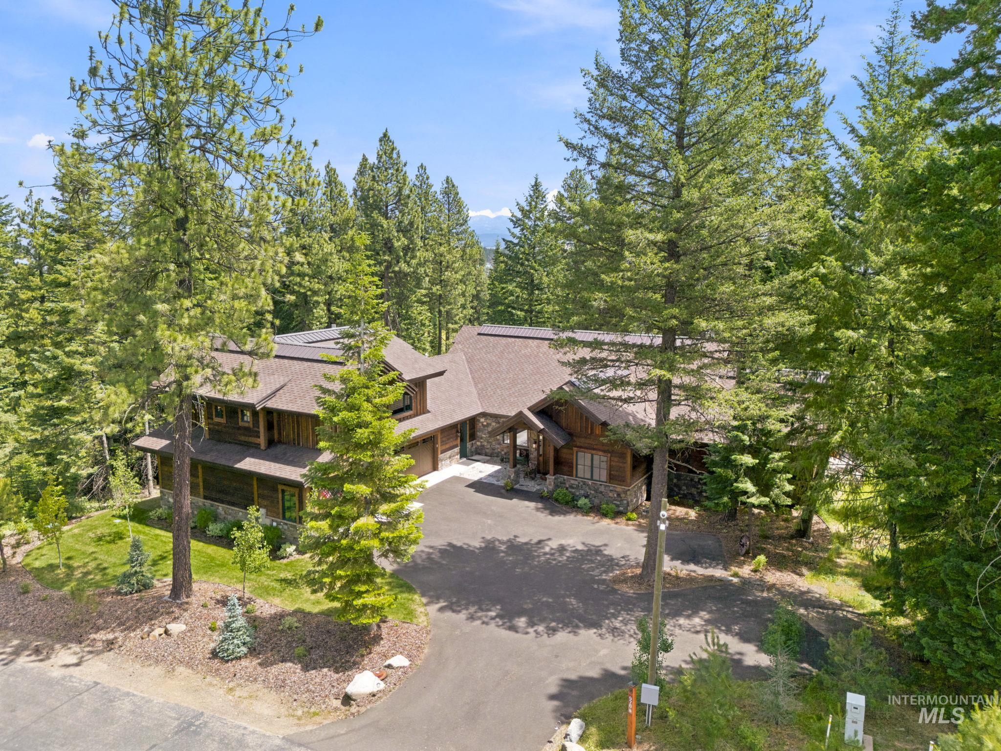 976 Discovery Drive, Donnelly, Idaho 83615, 4 Bedrooms, 6 Bathrooms, Residential For Sale, Price $3,999,000,MLS 98992301