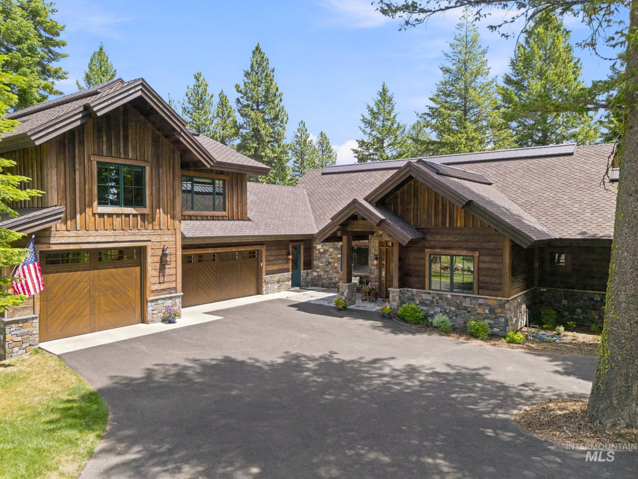 976 Discovery Drive, Donnelly, Idaho 83615, 4 Bedrooms, 6 Bathrooms, Residential For Sale, Price $3,999,000,MLS 98992301