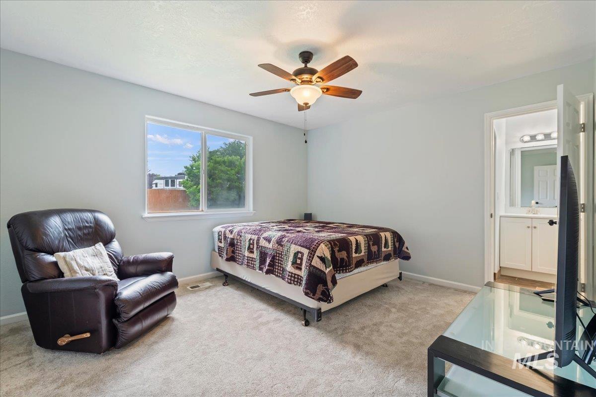 1255 N Tumbler Dr, Kuna, Idaho 83634, 3 Bedrooms, 2 Bathrooms, Residential For Sale, Price $380,000, 98992304