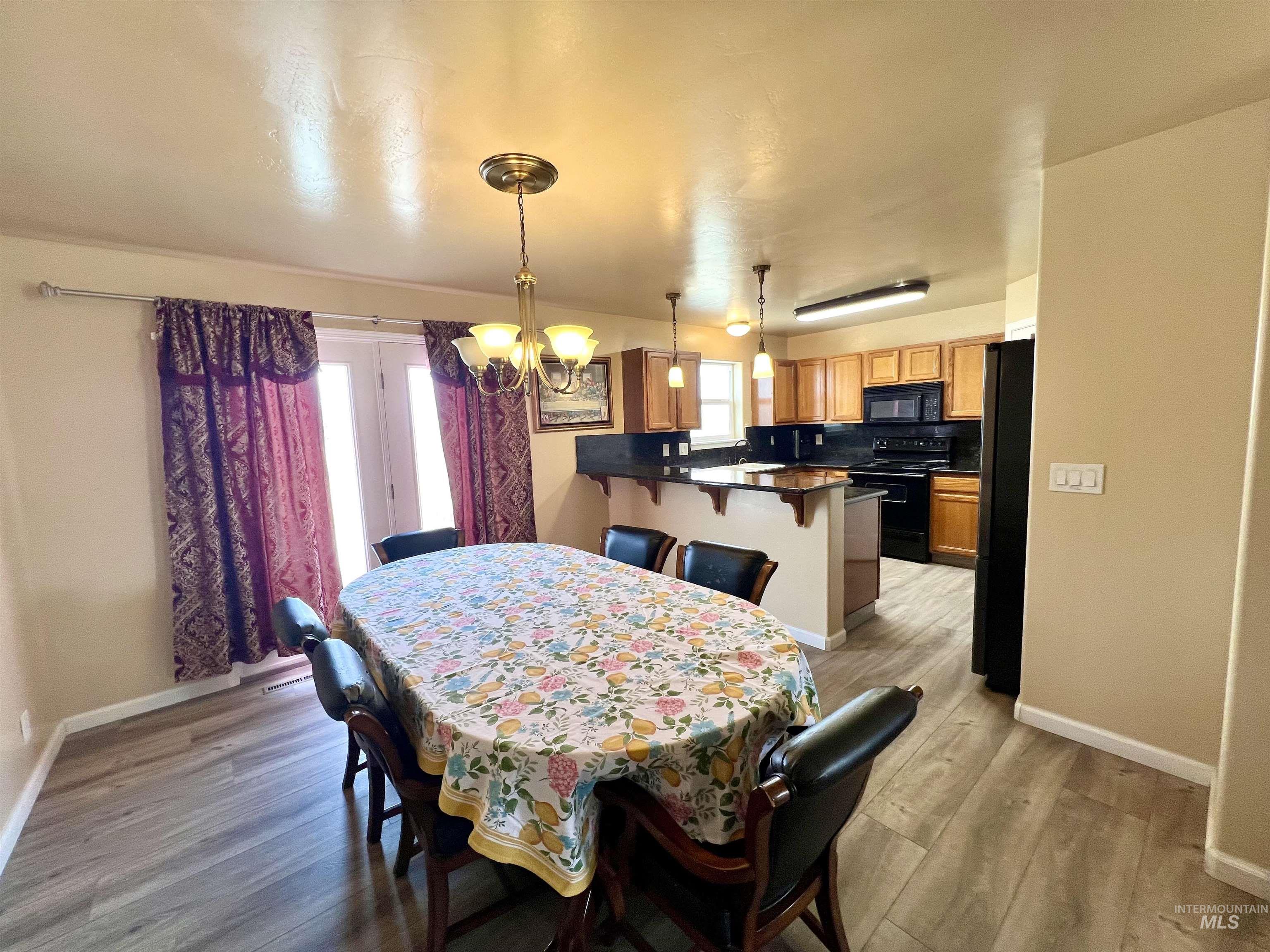 842 W 400 S, Heyburn, Idaho 83336, 4 Bedrooms, 2 Bathrooms, Residential For Sale, Price $610,000, 98992307
