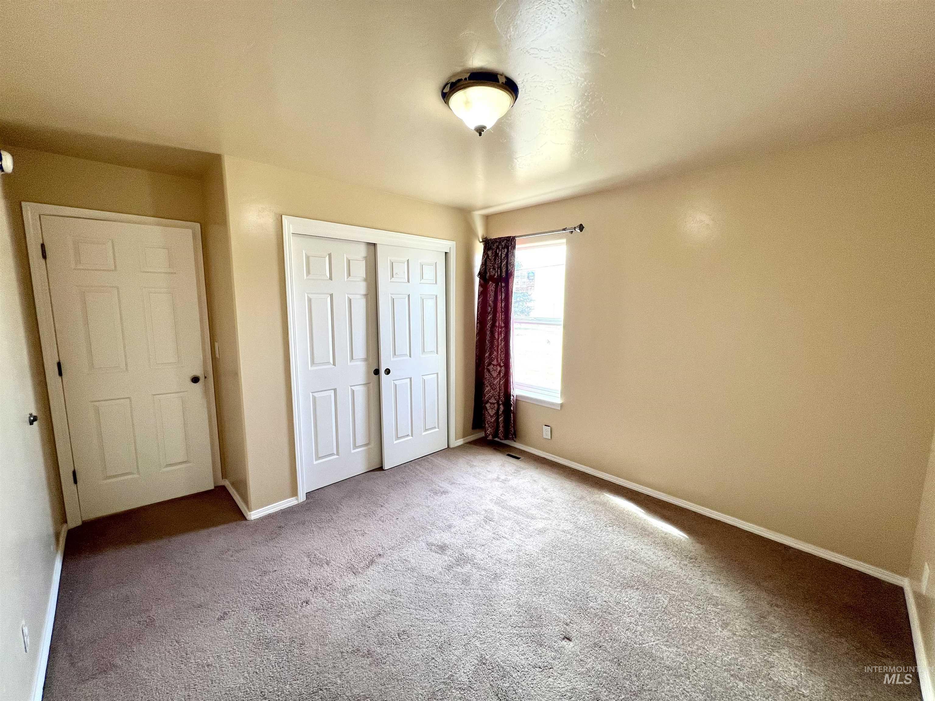 842 W 400 S, Heyburn, Idaho 83336, 4 Bedrooms, 2 Bathrooms, Residential For Sale, Price $610,000, 98992307