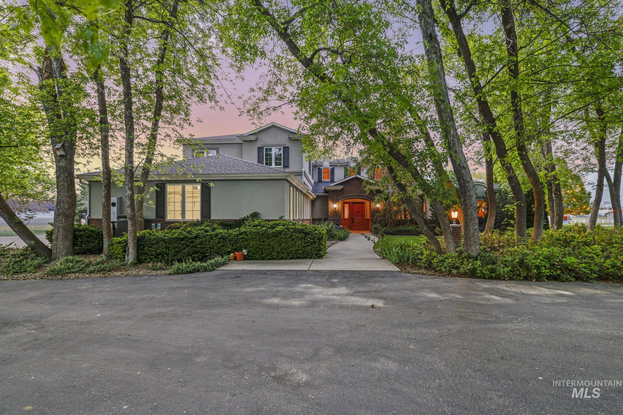 1526 Highway 26, Gooding, Idaho 83330, 4 Bedrooms, 5.5 Bathrooms, Residential Income For Sale, Price $3,600,000,MLS 98992309