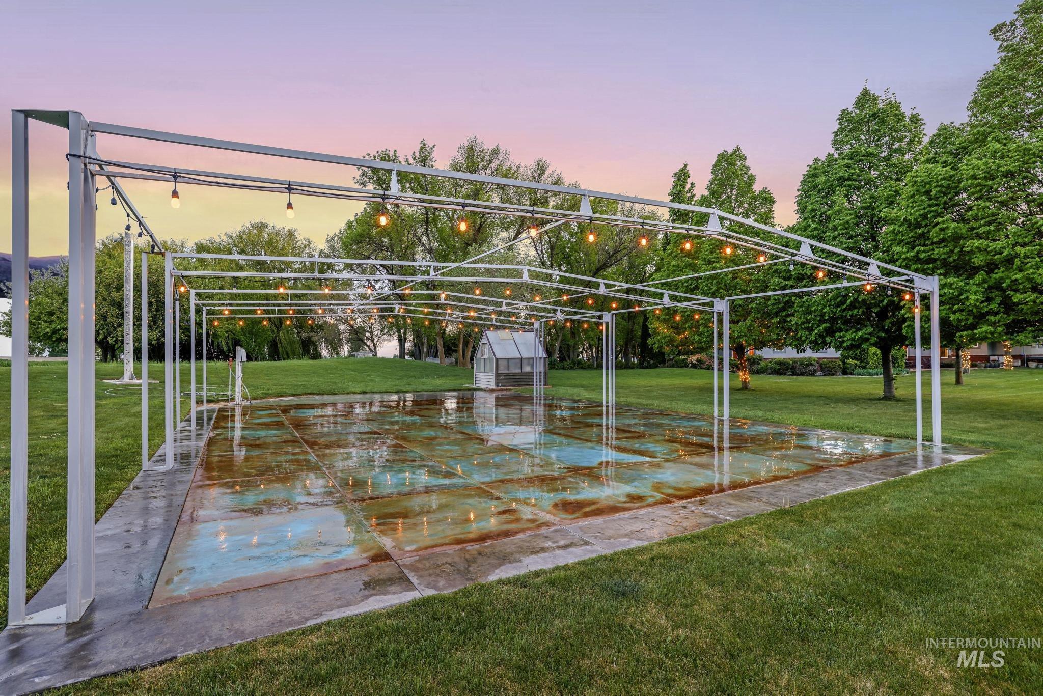 1526 Highway 26, Gooding, Idaho 83330, 4 Bedrooms, 5.5 Bathrooms, Residential Income For Sale, Price $3,600,000,MLS 98992309