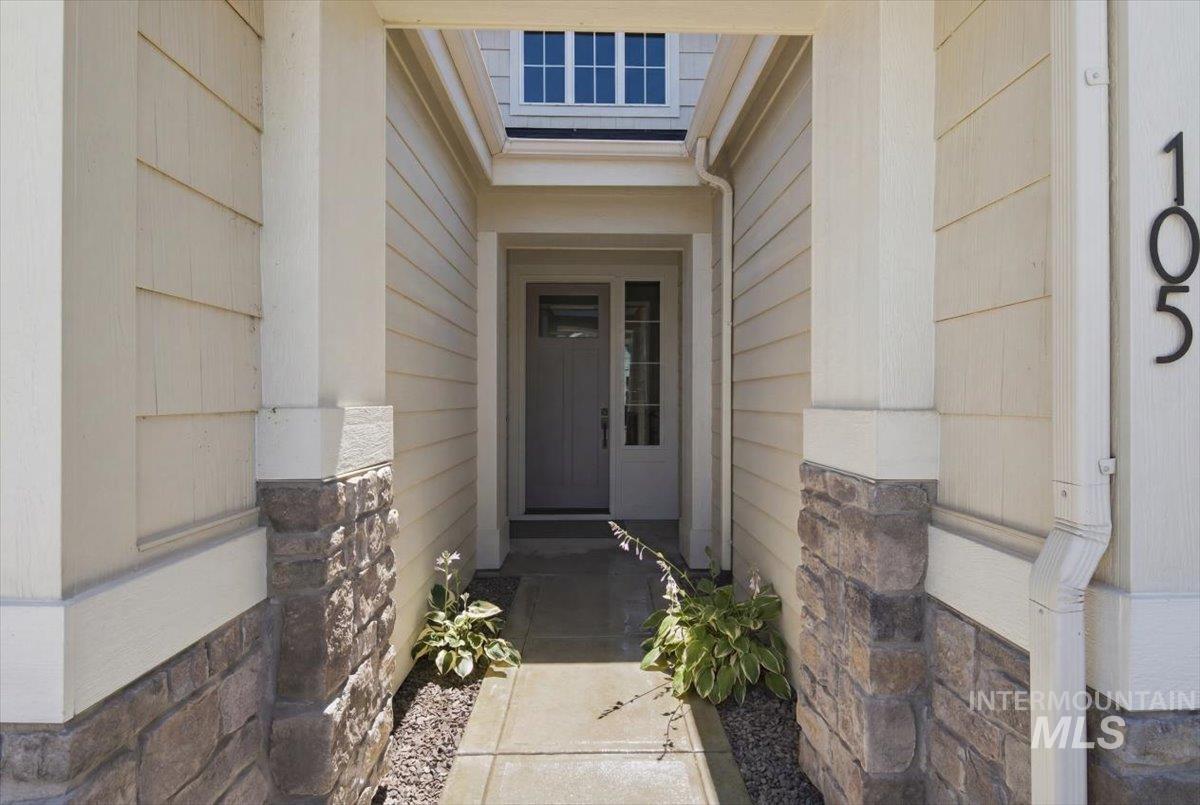 105 W Lockhart, Meridian, Idaho 83646, 3 Bedrooms, 2 Bathrooms, Residential For Sale, Price $549,900, 98992311