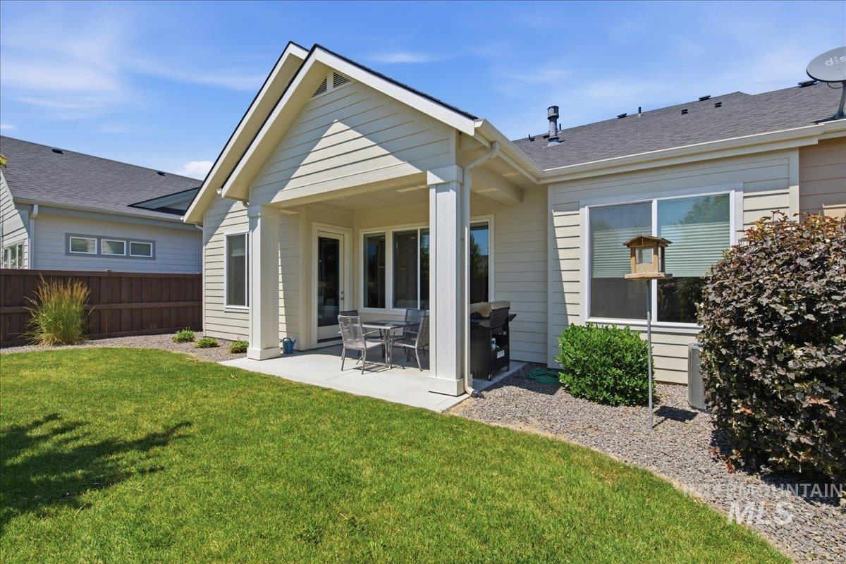 105 W Lockhart, Meridian, Idaho 83646, 3 Bedrooms, 2 Bathrooms, Residential For Sale, Price $549,900, 98992311