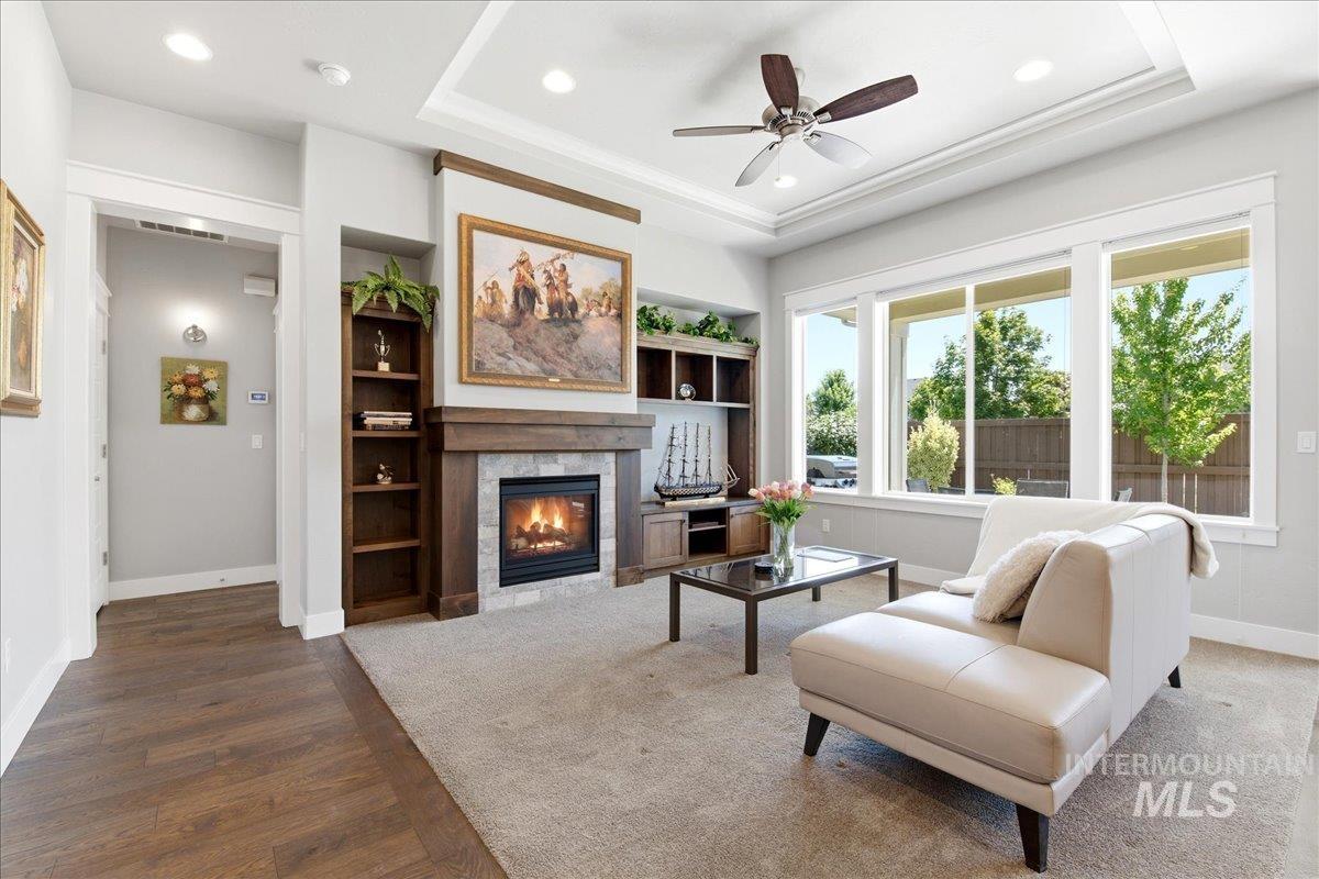 105 W Lockhart, Meridian, Idaho 83646, 3 Bedrooms, 2 Bathrooms, Residential For Sale, Price $549,900, 98992311