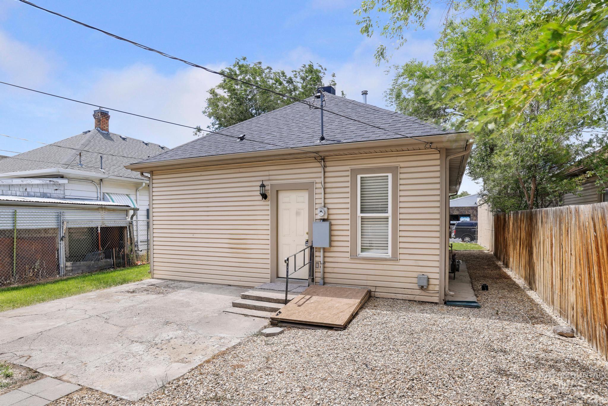 332 4th Ave W, Twin Falls, Idaho 83301, 2 Bedrooms, 1 Bathroom, Residential For Sale, Price $234,900,MLS 98992312