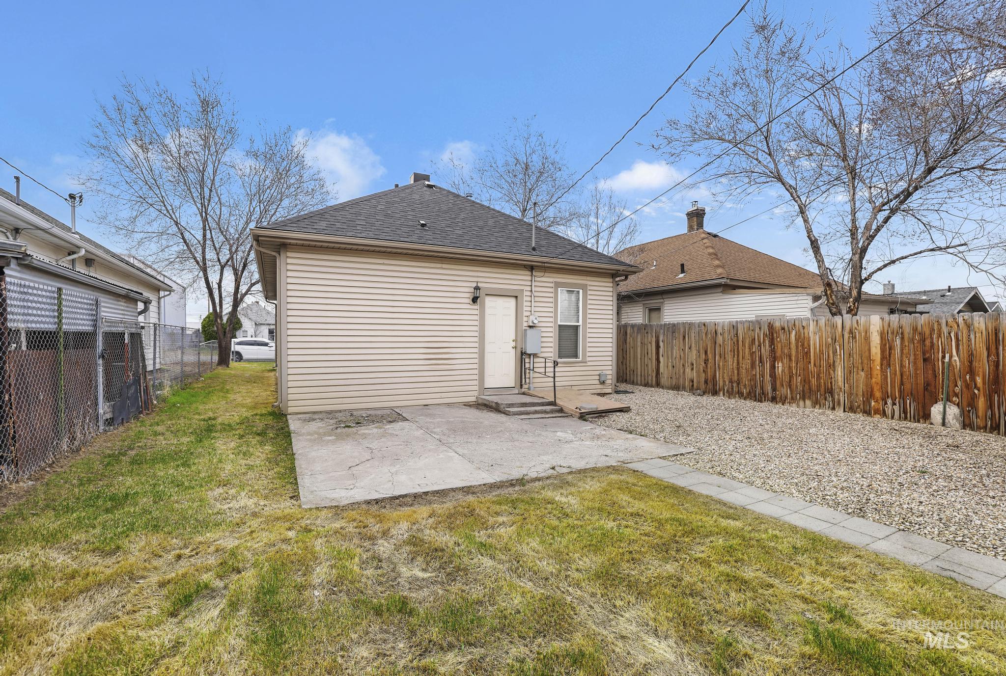 332 4th Ave W, Twin Falls, Idaho 83301, 2 Bedrooms, 1 Bathroom, Residential For Sale, Price $234,900,MLS 98992312