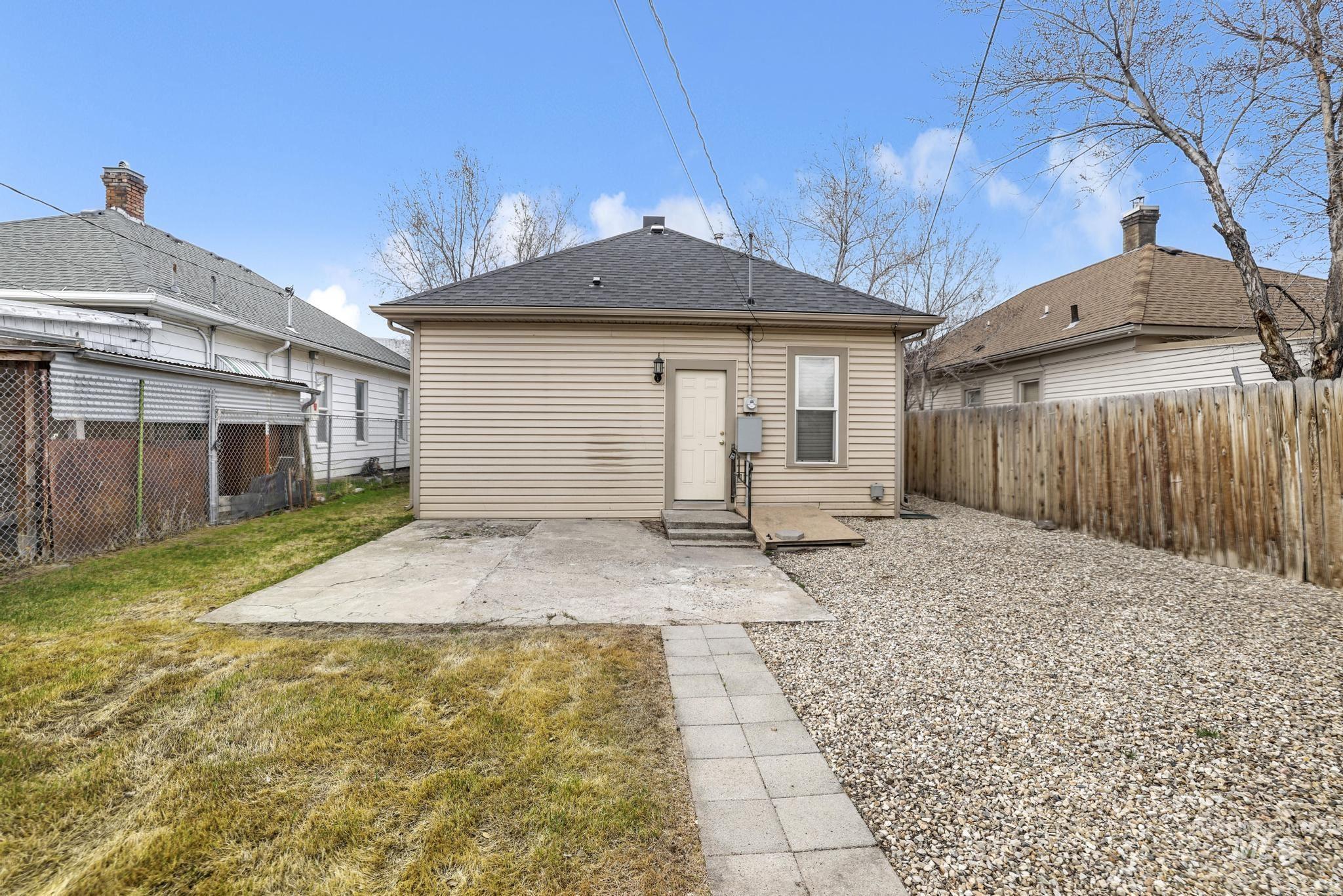 332 4th Ave W, Twin Falls, Idaho 83301, 2 Bedrooms, 1 Bathroom, Residential For Sale, Price $234,900,MLS 98992312