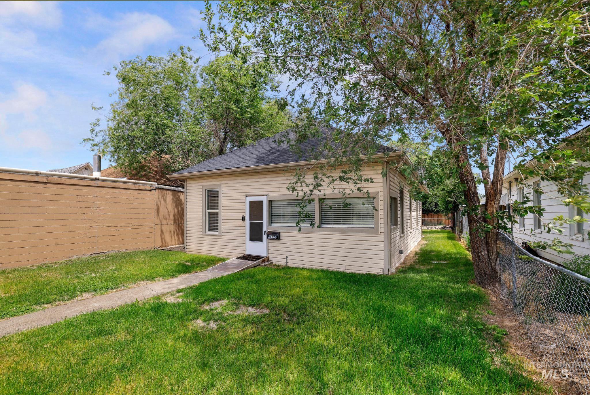 332 4th Ave W, Twin Falls, Idaho 83301, 2 Bedrooms, 1 Bathroom, Residential For Sale, Price $234,900,MLS 98992312