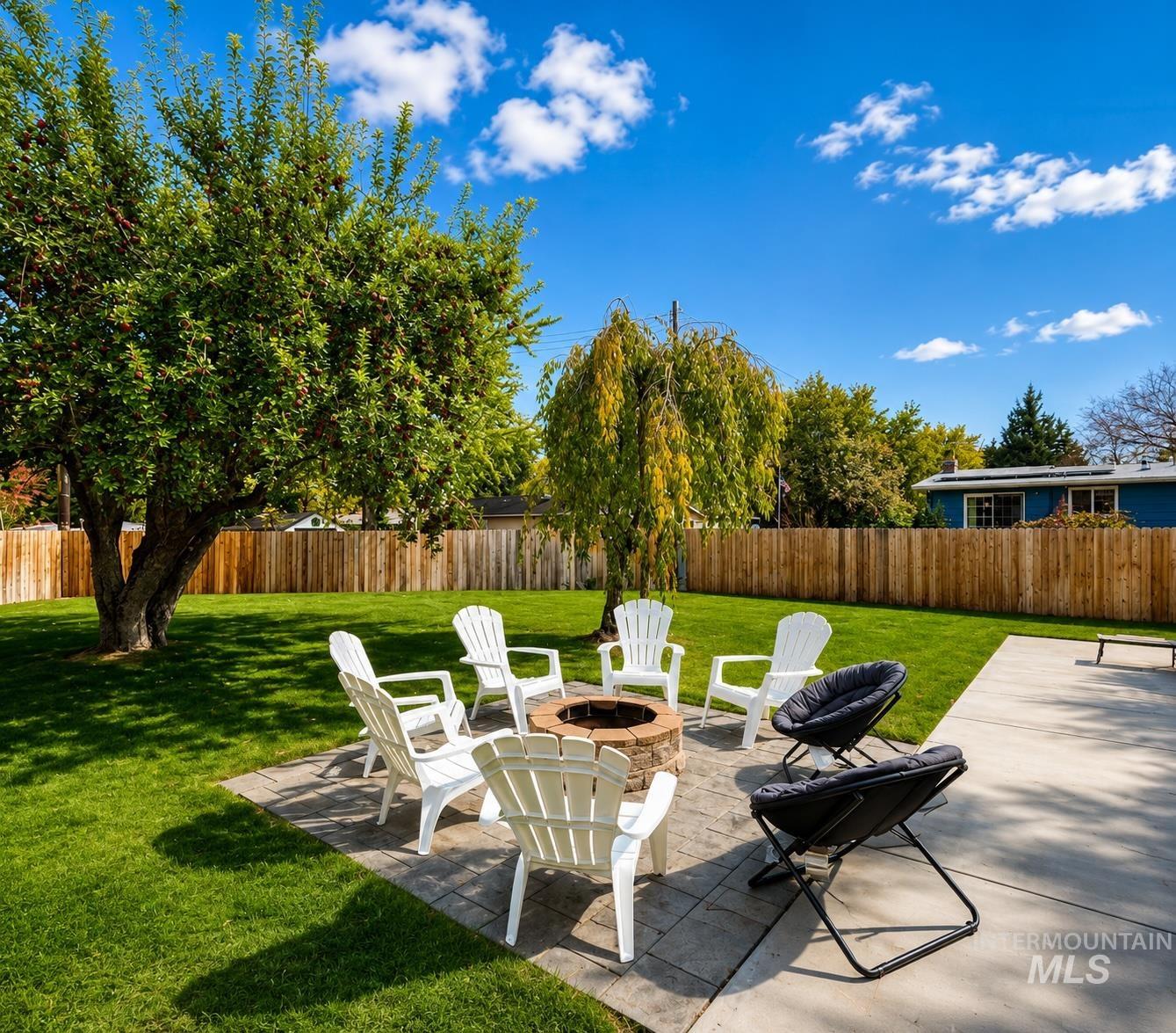 2919 S S Virginia Ave, Boise, Idaho 83705-4855, 3 Bedrooms, 1.5 Bathrooms, Residential For Sale, Price $439,900, 98992314