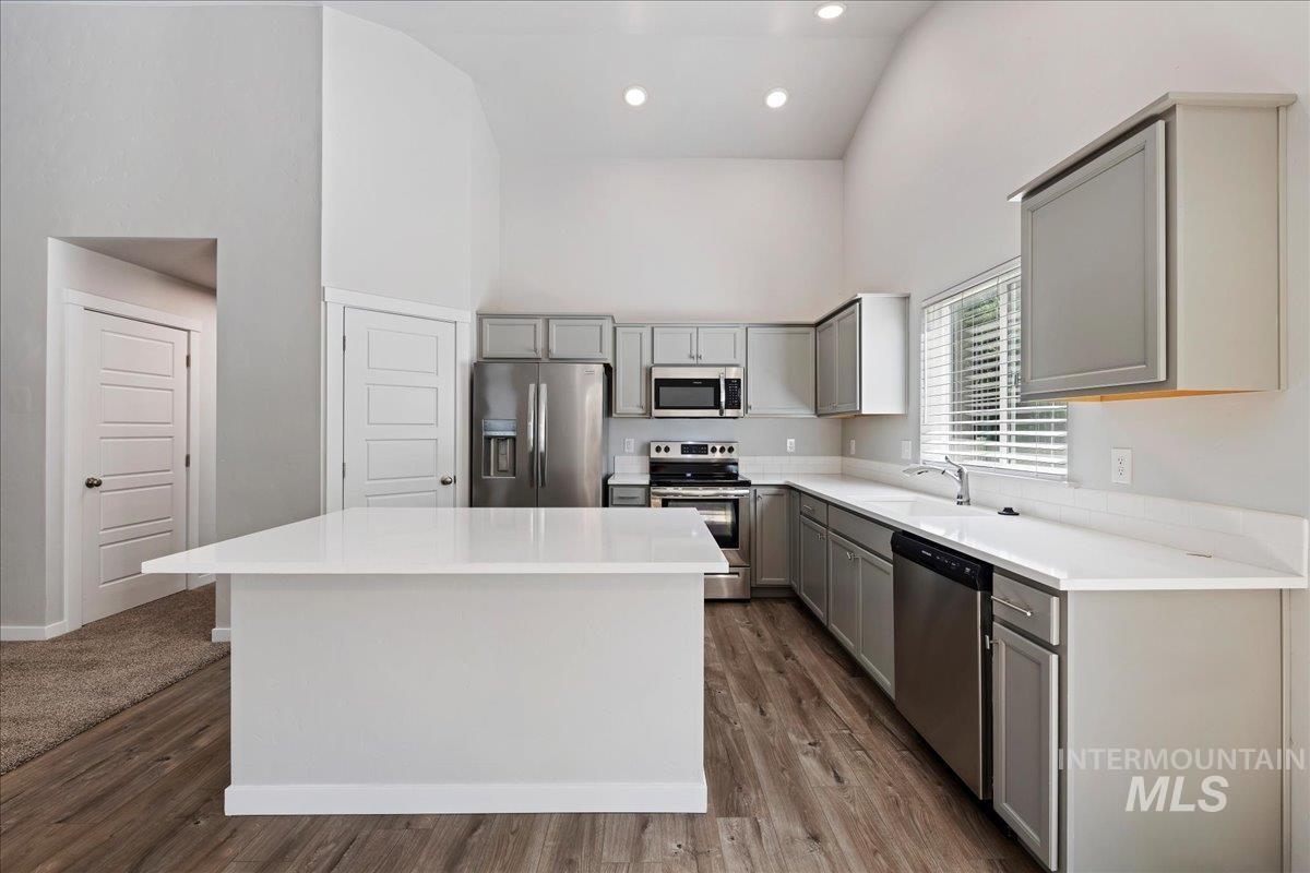 3055 S Green Forest Way, Boise, Idaho 83709, 4 Bedrooms, 2 Bathrooms, Residential For Sale, Price $479,990, 98992316