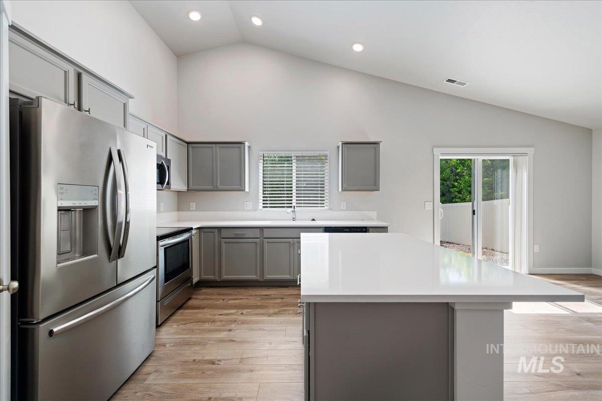3055 S Green Forest Way, Boise, Idaho 83709, 4 Bedrooms, 2 Bathrooms, Residential For Sale, Price $479,990, 98992316