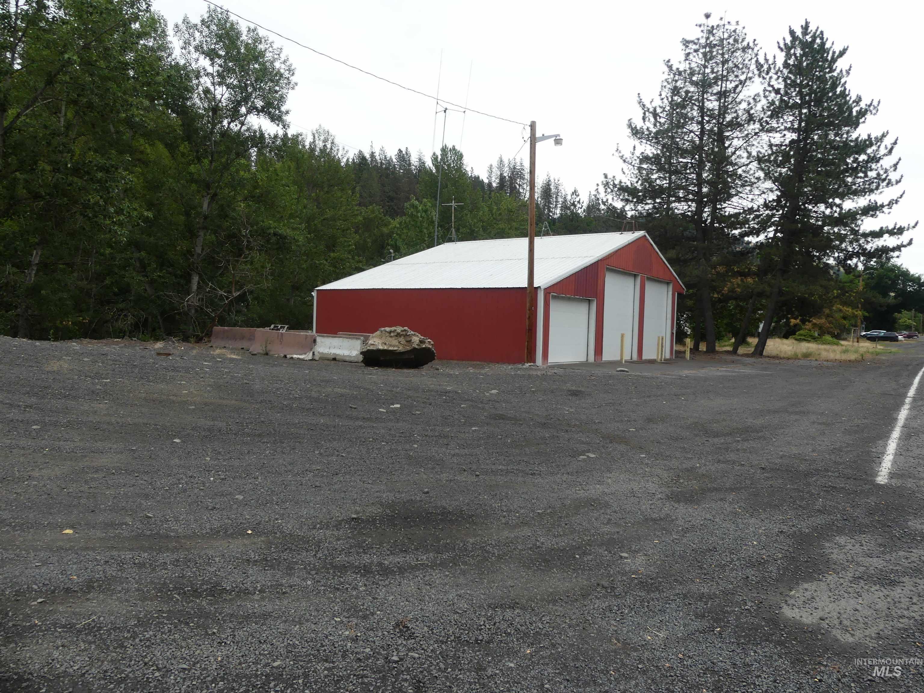 319 N Main St, Peck, Idaho 83545, Business/Commercial For Sale, Price $175,000,MLS 98992318