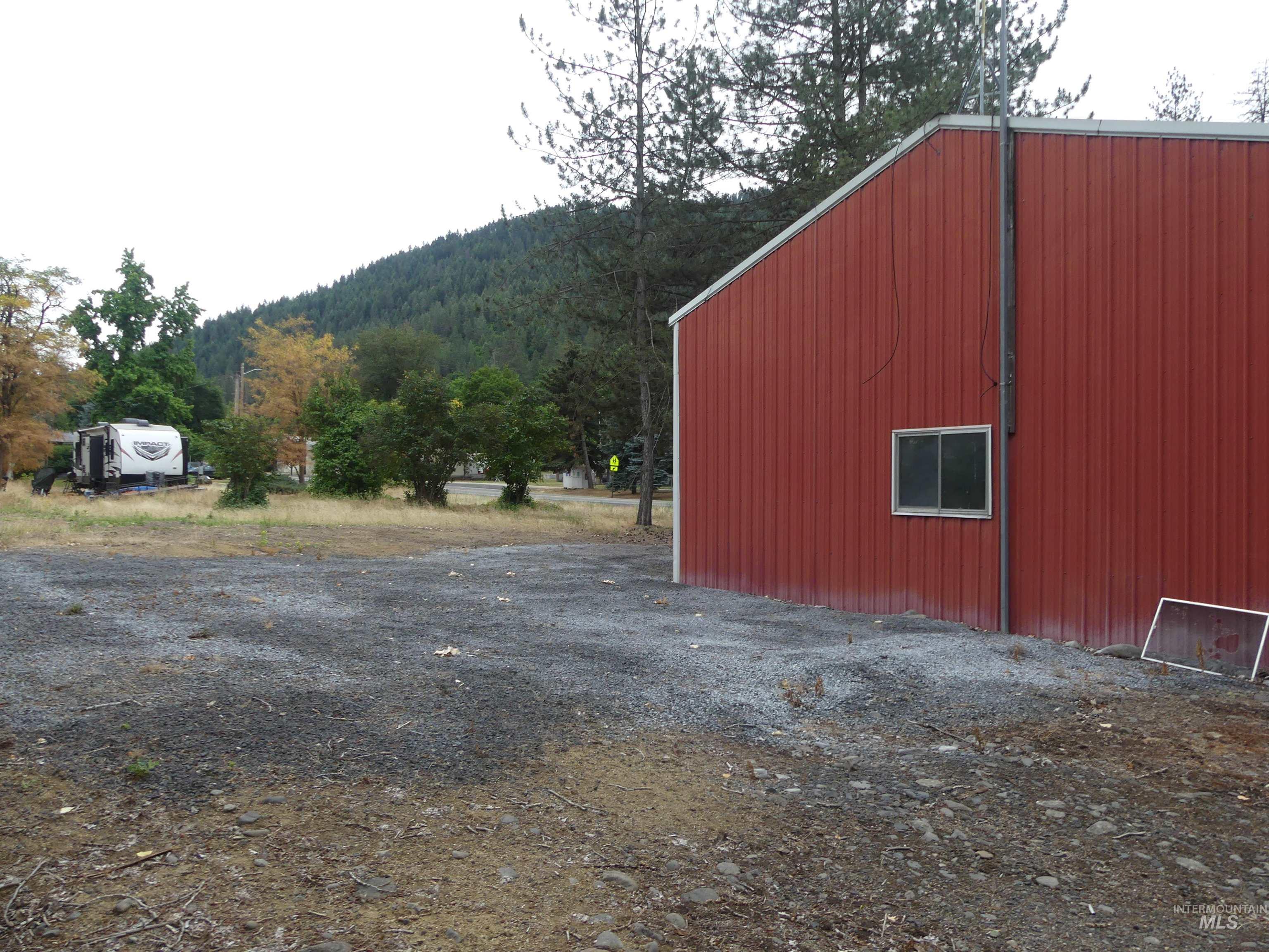 319 N Main St, Peck, Idaho 83545, Business/Commercial For Sale, Price $175,000,MLS 98992318