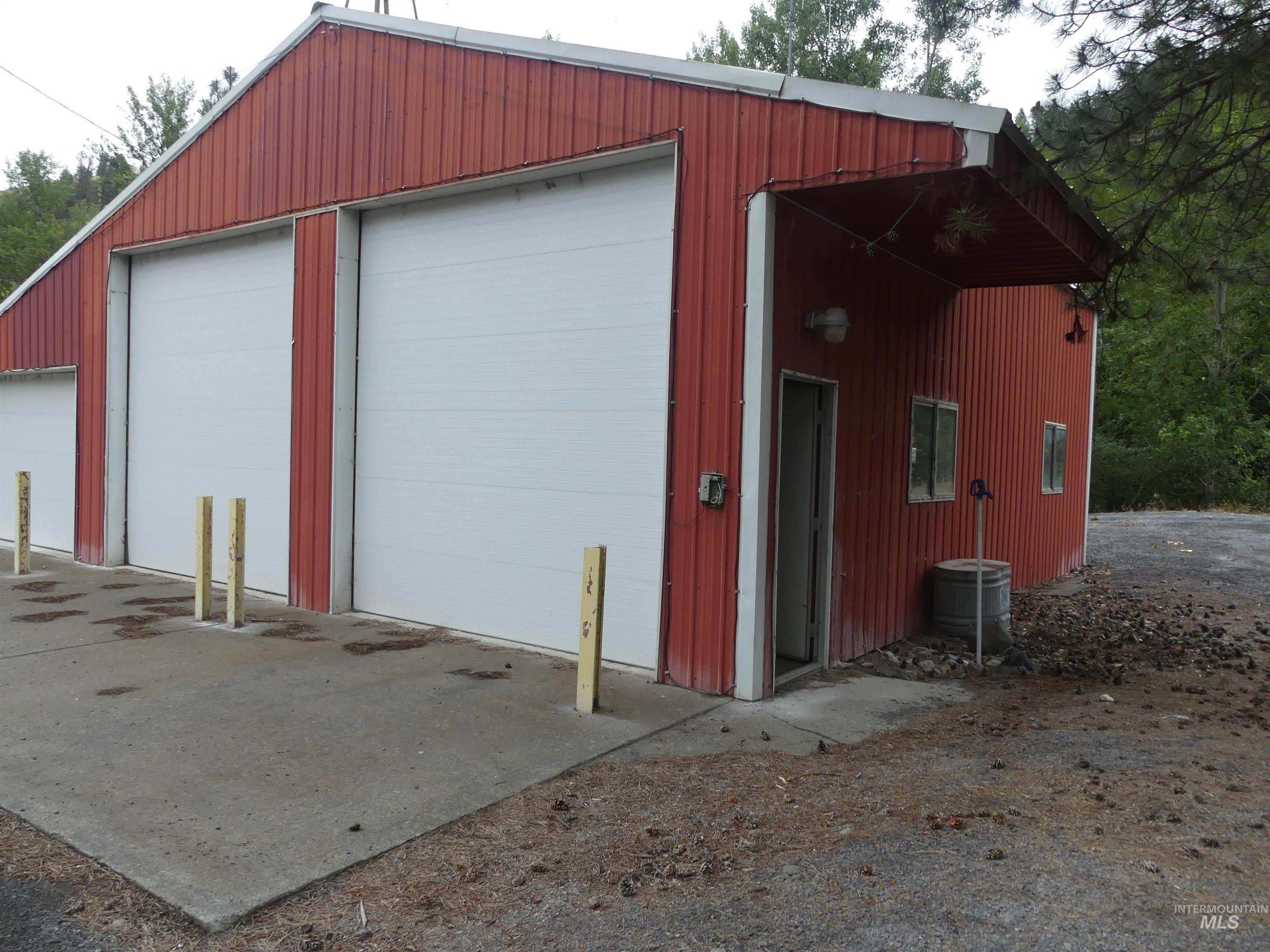 319 N Main St, Peck, Idaho 83545, Business/Commercial For Sale, Price $175,000,MLS 98992318