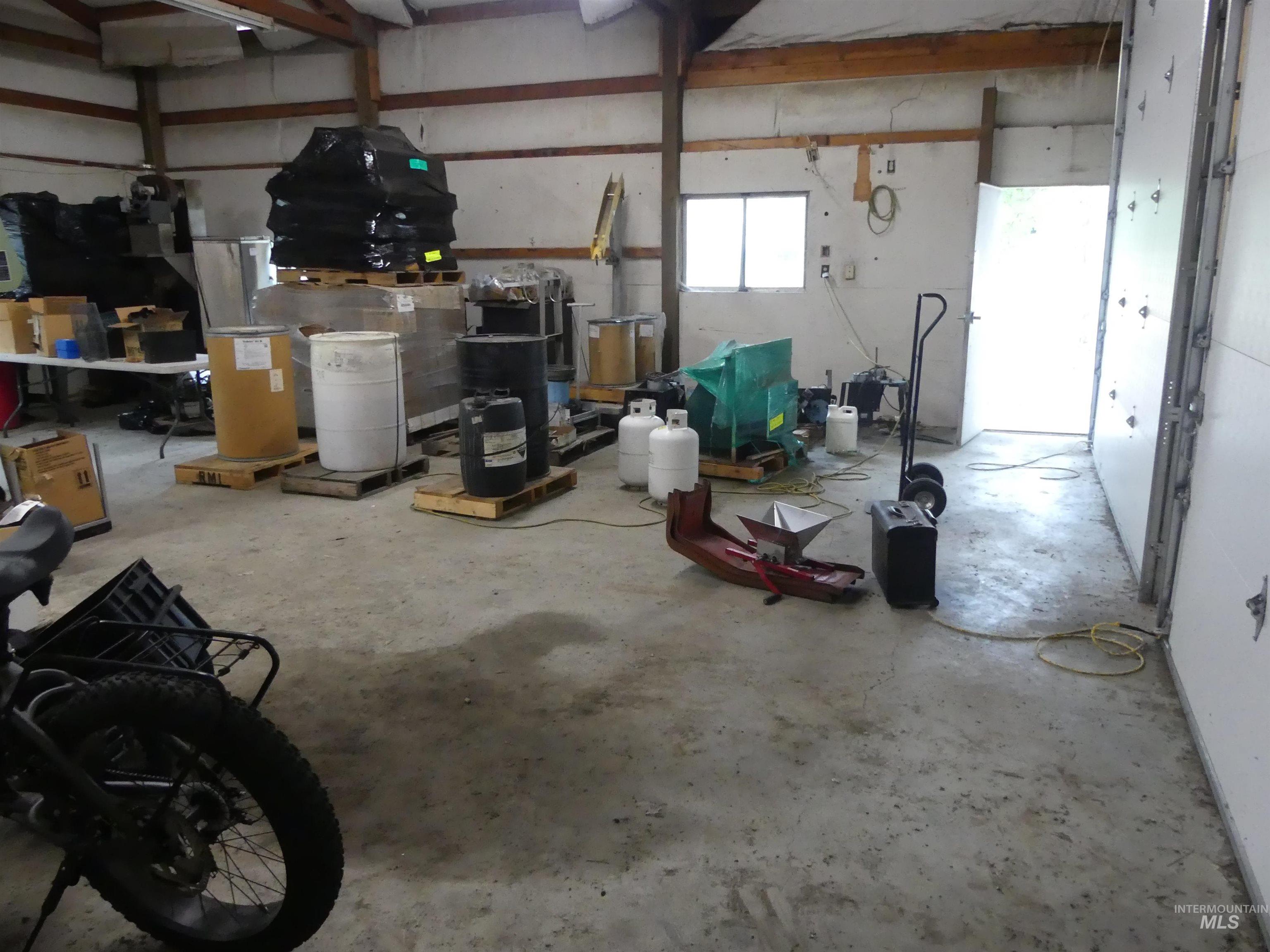 319 N Main St, Peck, Idaho 83545, Business/Commercial For Sale, Price $175,000,MLS 98992318