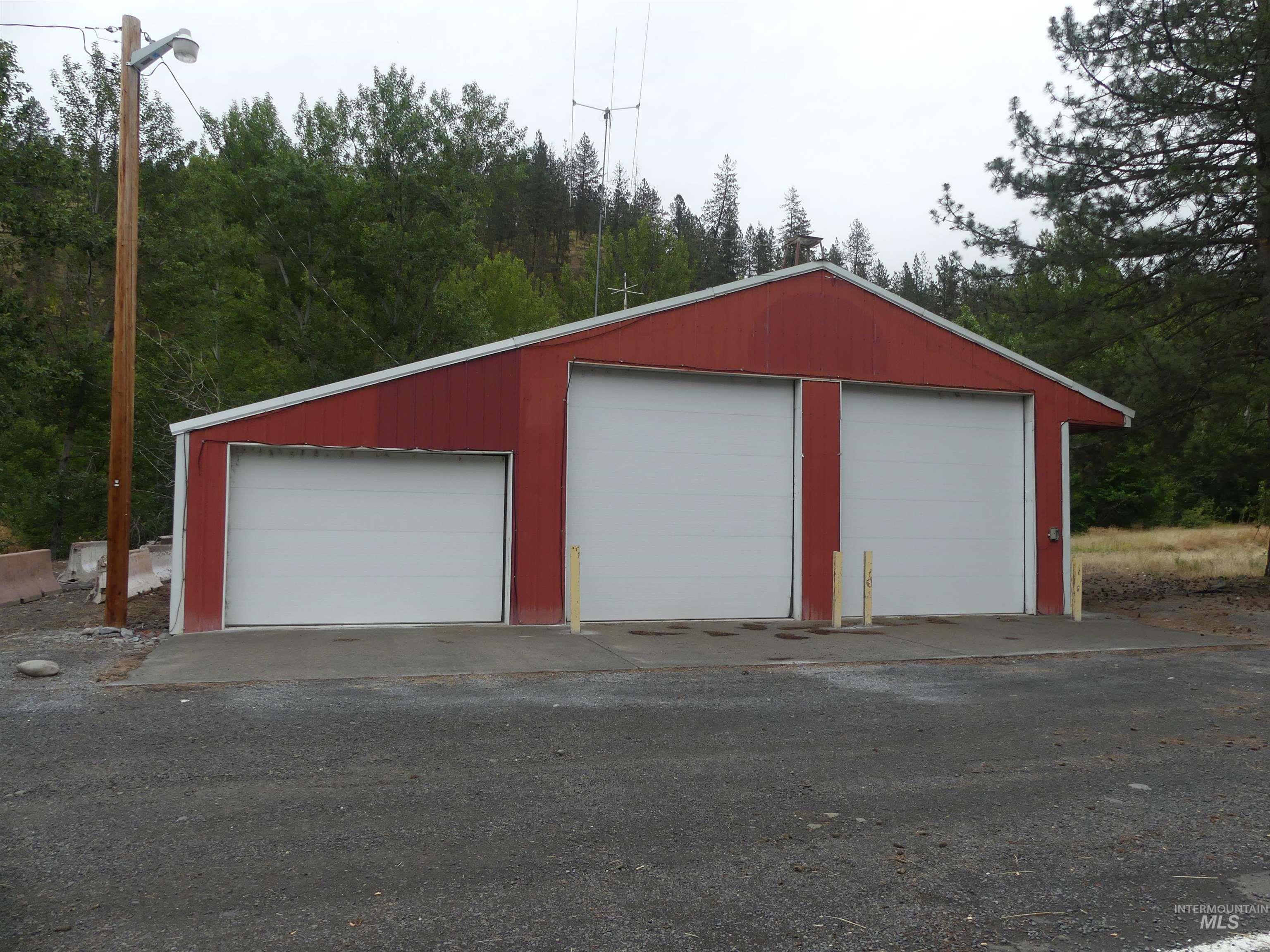 319 N Main St, Peck, Idaho 83545, Business/Commercial For Sale, Price $175,000,MLS 98992318