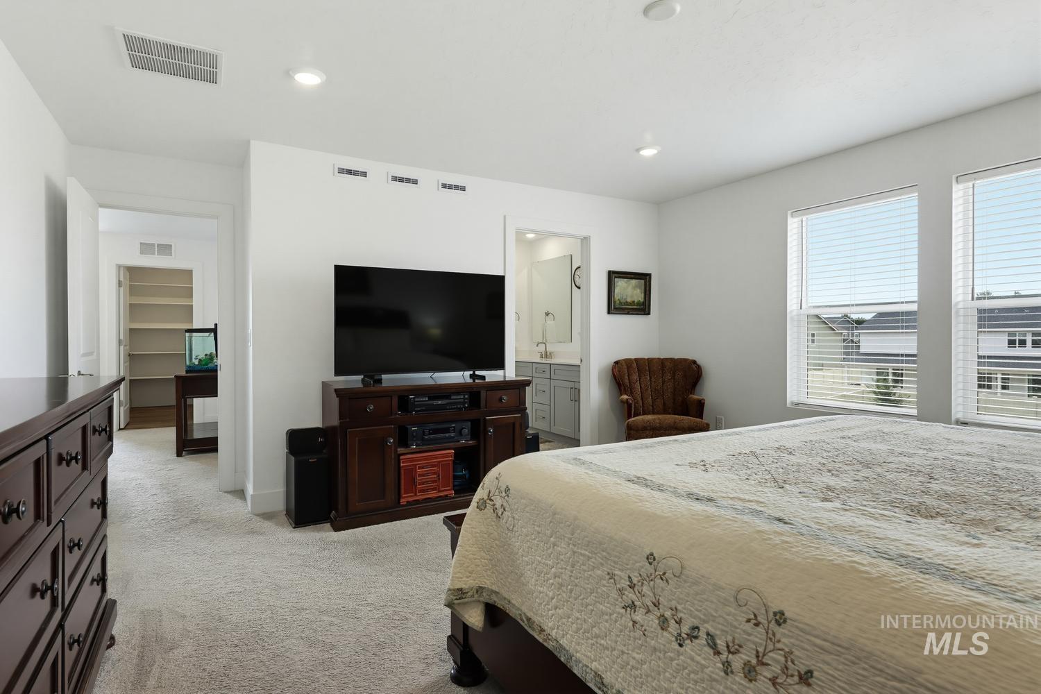 5433 E Terrace Falls Ct, Nampa, Idaho 83686-1034, 4 Bedrooms, 3 Bathrooms, Residential For Sale, Price $619,900, 98992319