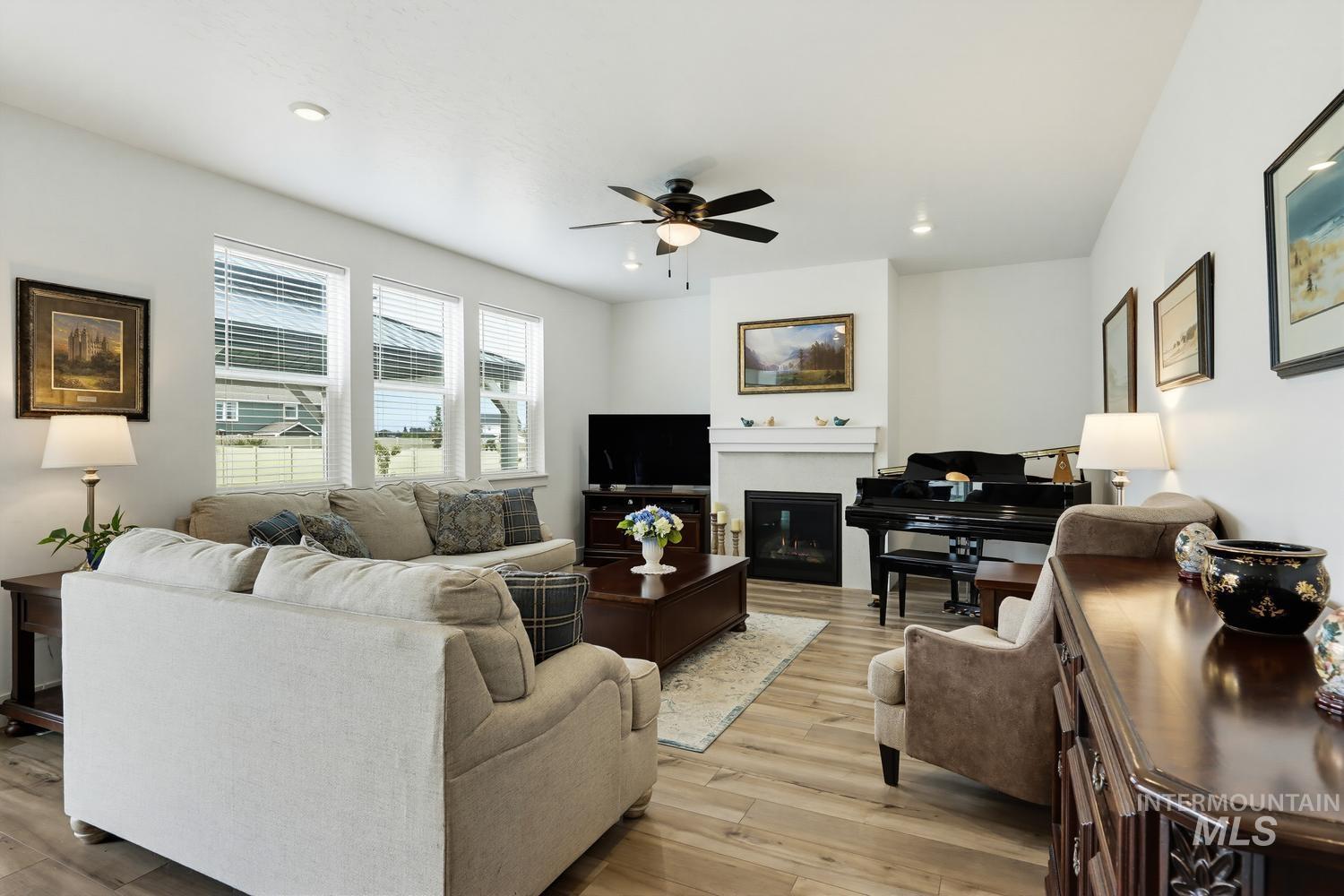 5433 E Terrace Falls Ct, Nampa, Idaho 83686-1034, 4 Bedrooms, 3 Bathrooms, Residential For Sale, Price $619,900, 98992319
