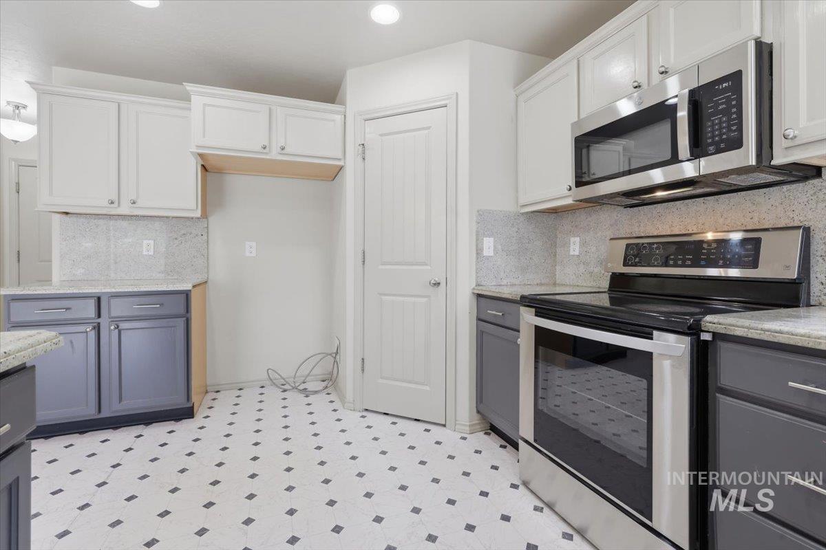 11860 Huckleberry Dr, Nampa, Idaho 83651, 3 Bedrooms, 2.5 Bathrooms, Residential For Sale, Price $409,900, 98992320
