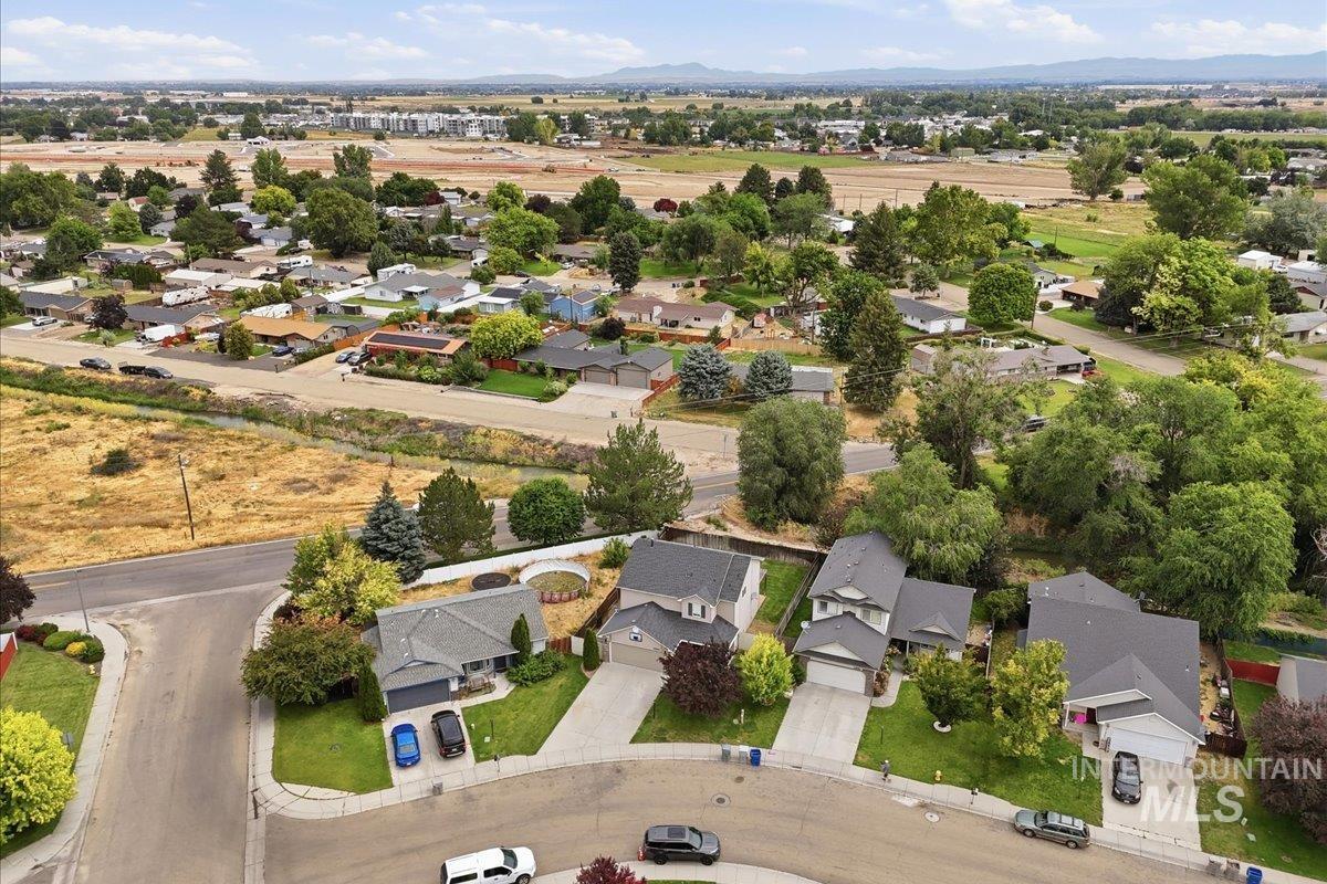 11860 Huckleberry Dr, Nampa, Idaho 83651, 3 Bedrooms, 2.5 Bathrooms, Residential For Sale, Price $399,900, 98992320