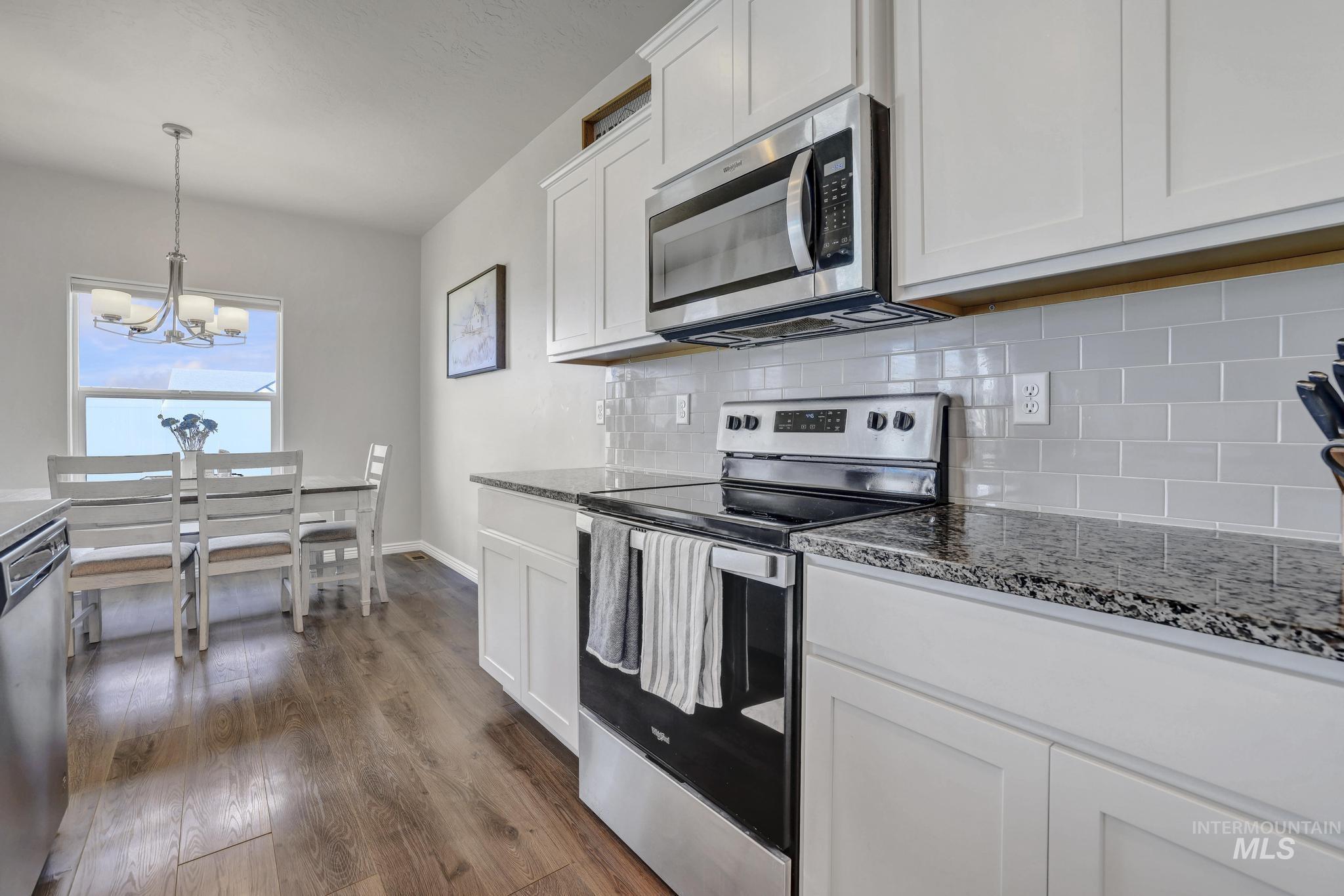 429 Southwood Ave W, Twin Falls, Idaho 83301-2013, 3 Bedrooms, 2 Bathrooms, Residential For Sale, Price $365,000, 98992321