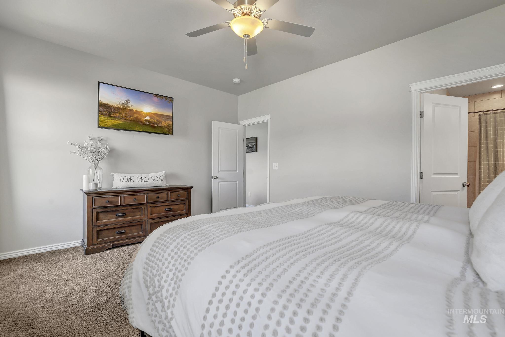 429 Southwood Ave W, Twin Falls, Idaho 83301-2013, 3 Bedrooms, 2 Bathrooms, Residential For Sale, Price $365,000, 98992321