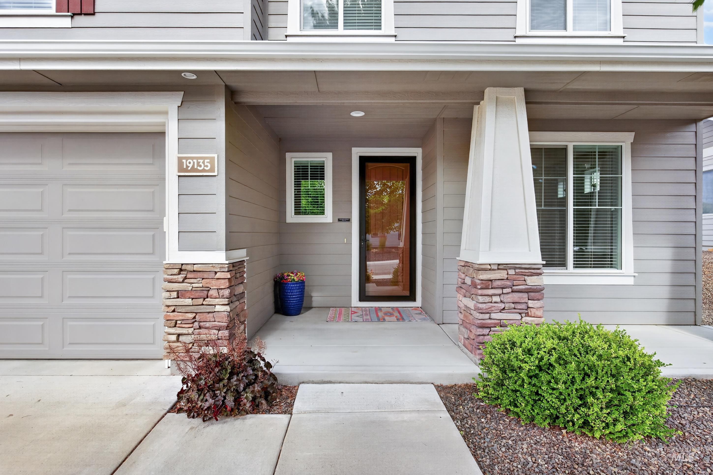 19135 N Glenisla, Boise, Idaho 83714, 4 Bedrooms, 2.5 Bathrooms, Residential For Sale, Price $645,000, 98992322