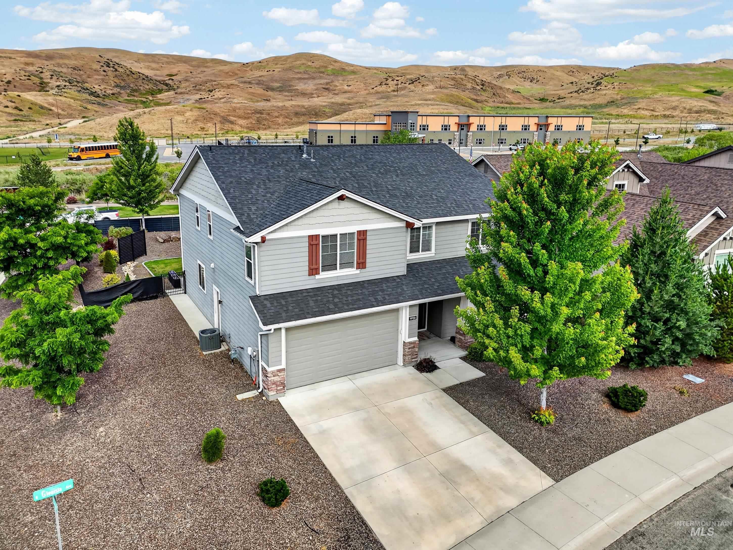 19135 N Glenisla, Boise, Idaho 83714, 4 Bedrooms, 2.5 Bathrooms, Residential For Sale, Price $645,000, 98992322