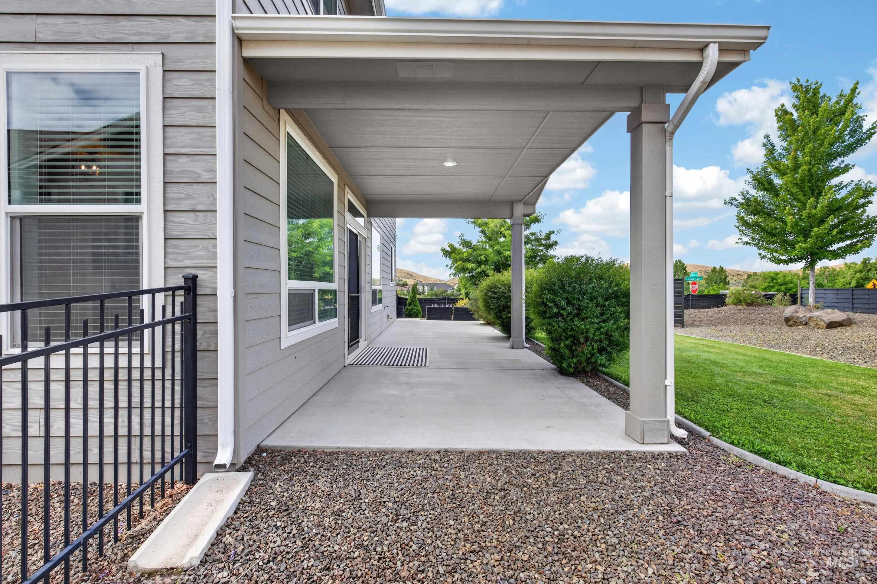 19135 N Glenisla, Boise, Idaho 83714, 4 Bedrooms, 2.5 Bathrooms, Residential For Sale, Price $645,000, 98992322