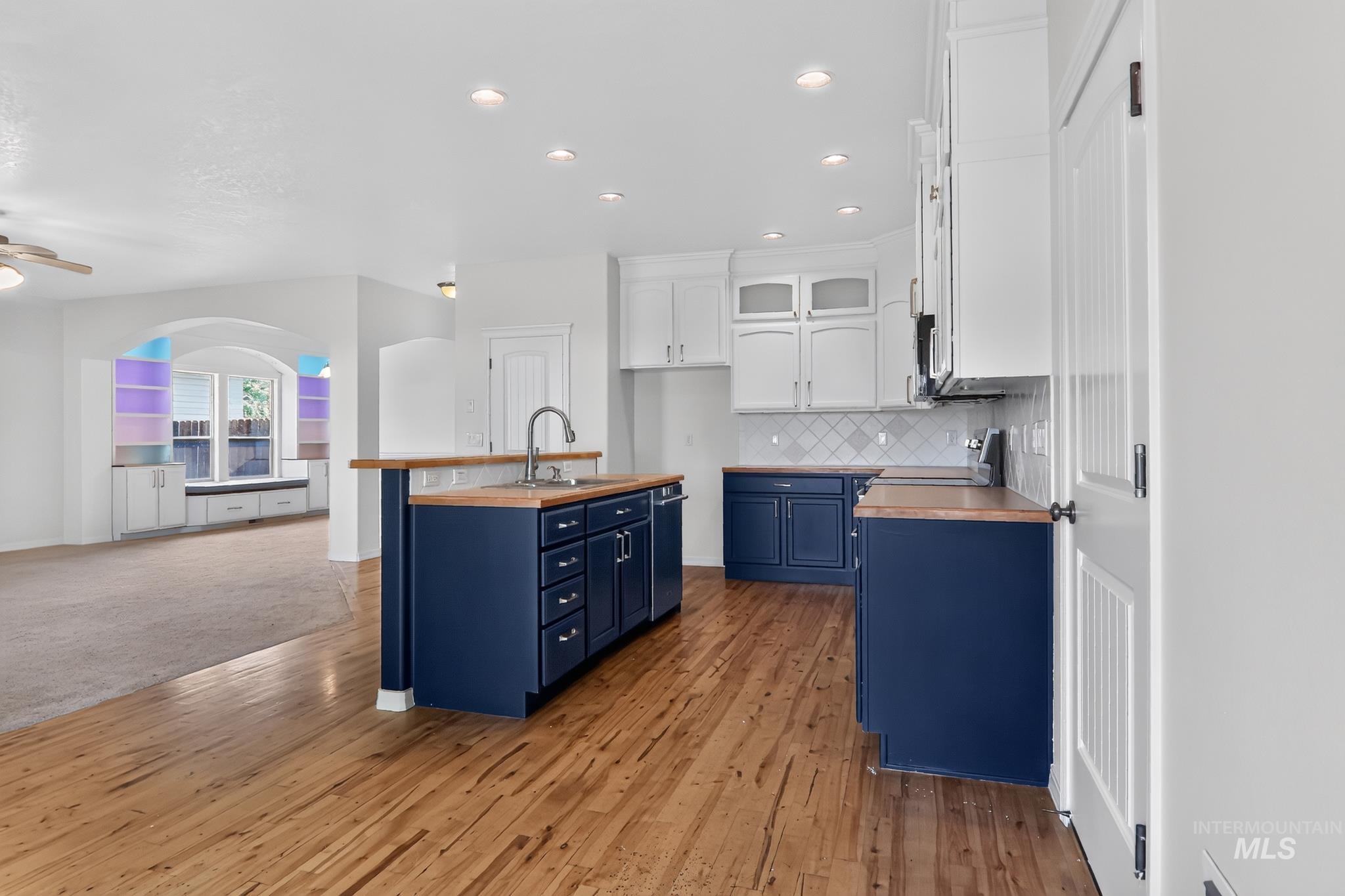 6271 N Stafford place, Boise, Idaho 83713, 4 Bedrooms, 2.5 Bathrooms, Residential For Sale, Price $649,900, 98992325