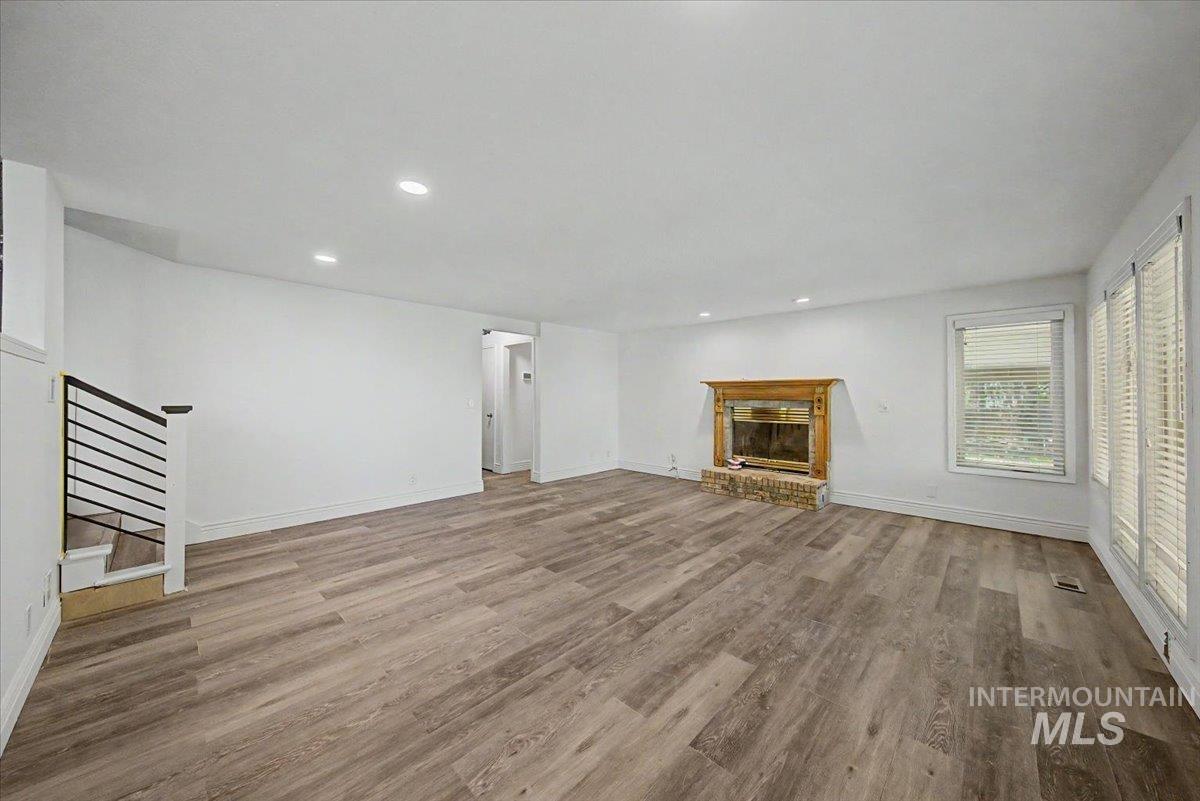 4375 N Marcliffe Pl, Boise, Idaho 83704, 5 Bedrooms, 3.5 Bathrooms, Residential For Sale, Price $685,000, 98992327
