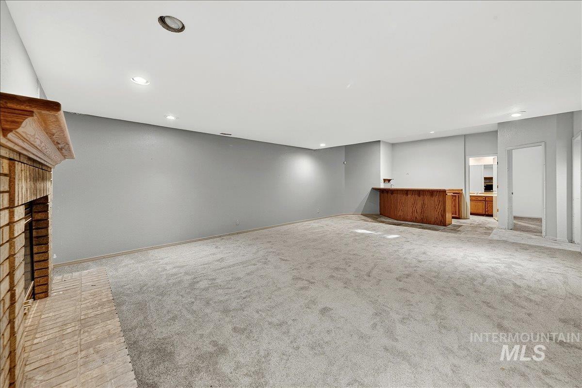 4375 N Marcliffe Pl, Boise, Idaho 83704, 5 Bedrooms, 3.5 Bathrooms, Residential For Sale, Price $685,000, 98992327