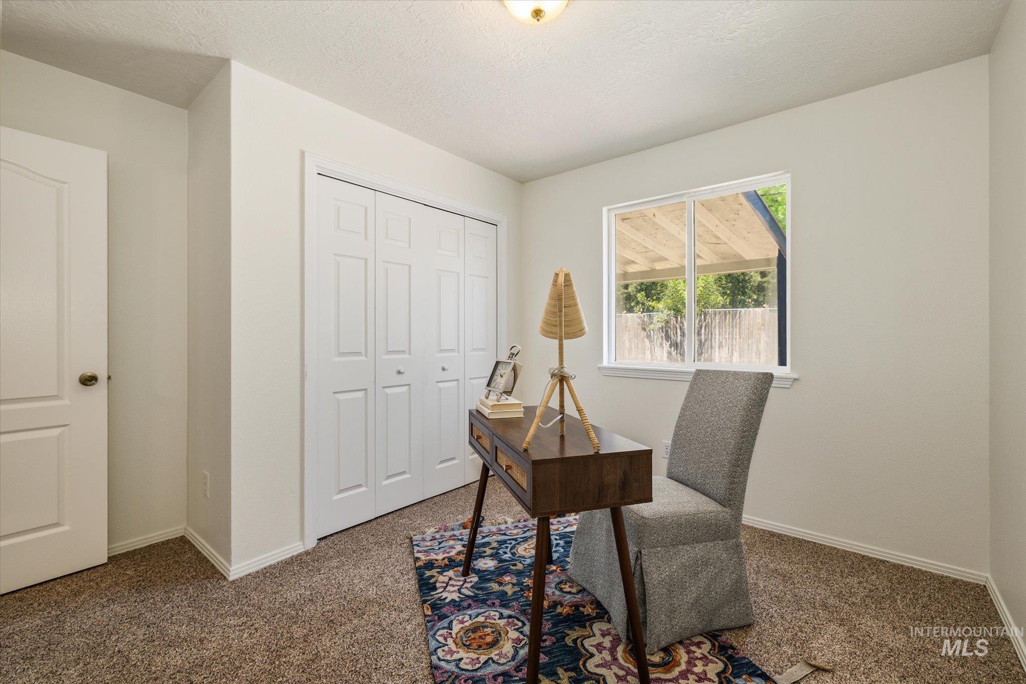 581 N Shady Grove Way, Kuna, Idaho 83634-2160, 3 Bedrooms, 2 Bathrooms, Residential For Sale, Price $375,000, 98992331