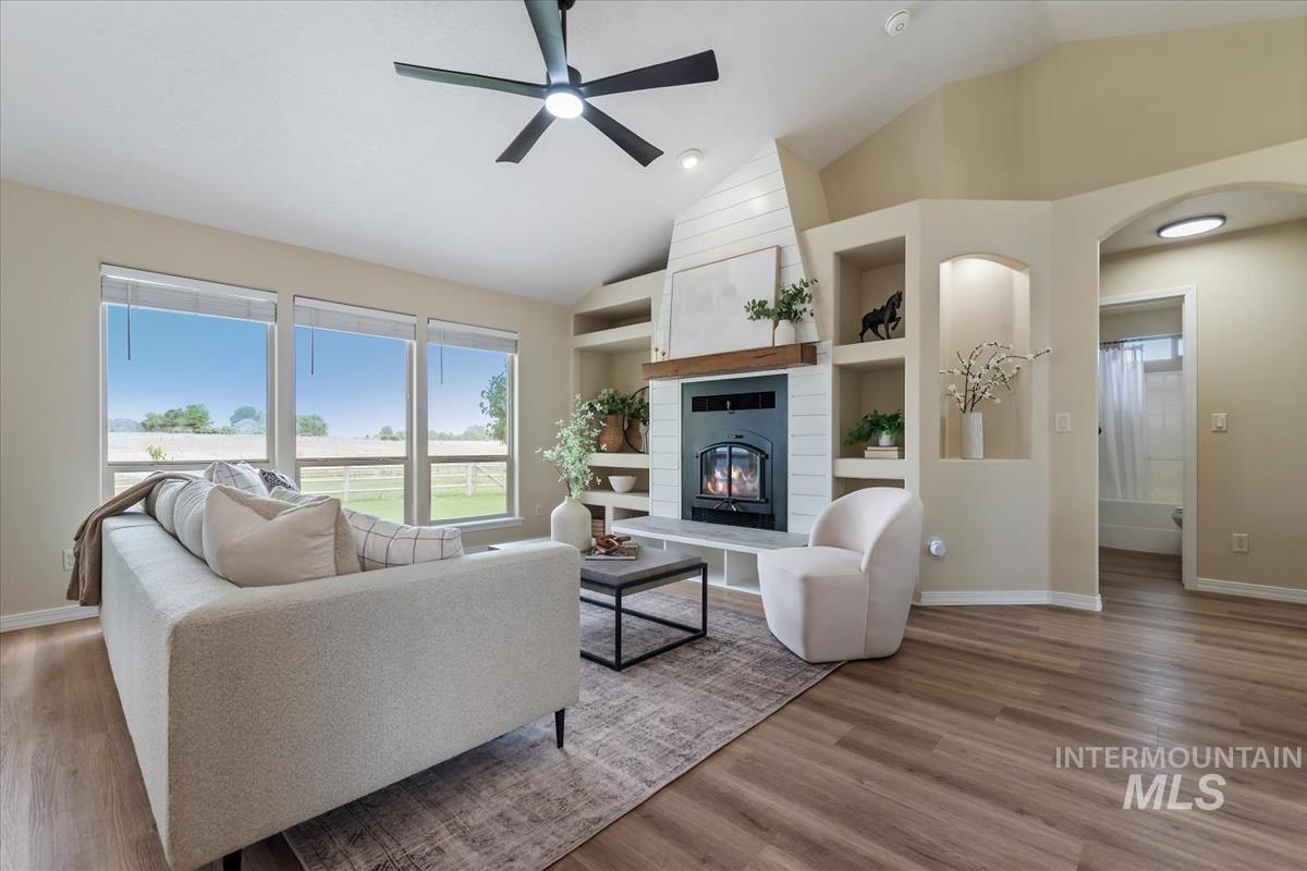 12840 Quail Run Ln., Caldwell, Idaho 83607, 4 Bedrooms, 3 Bathrooms, Residential For Sale, Price $934,900,MLS 98992333
