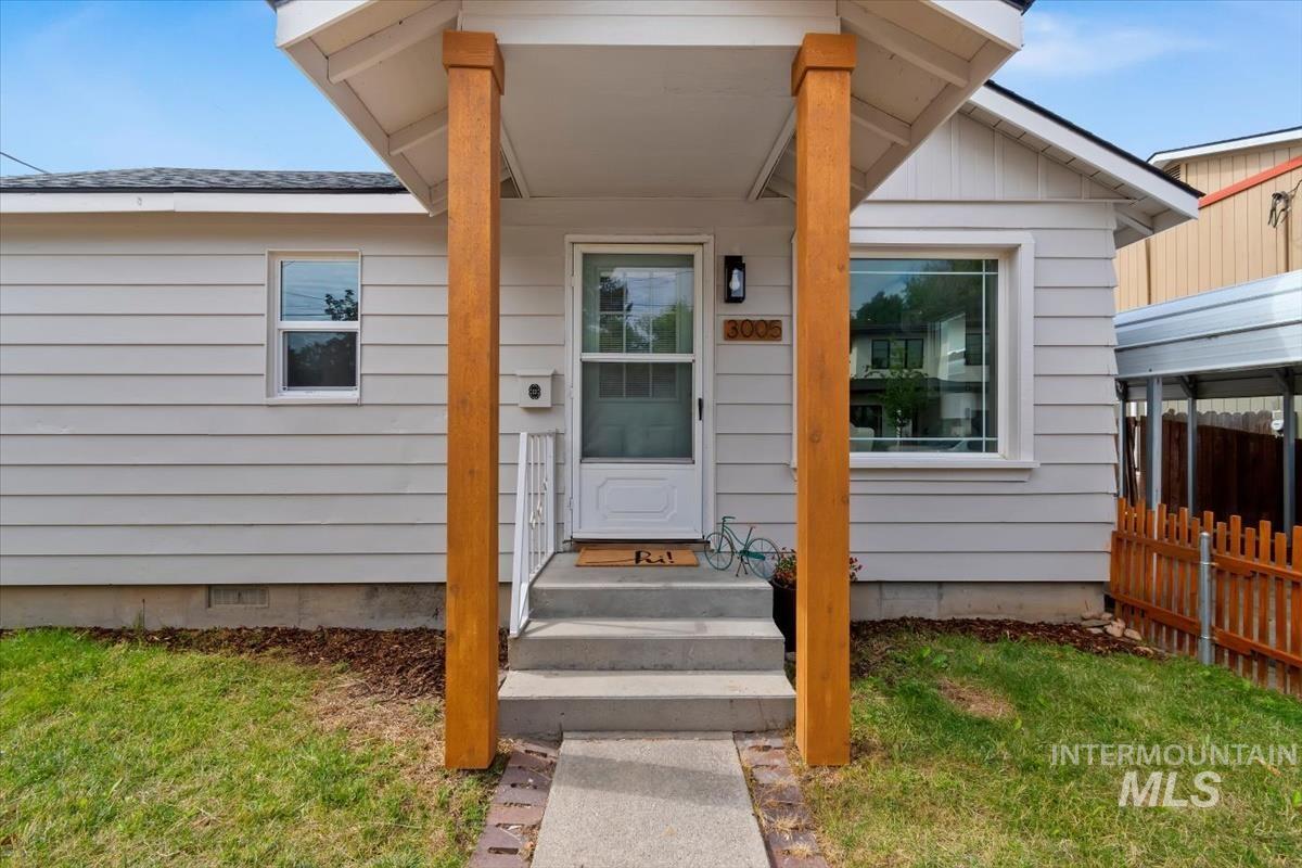 3005 W Hester St, Boise, Idaho 83702, 2 Bedrooms, 1 Bathroom, Residential For Sale, Price $425,000,MLS 98992334