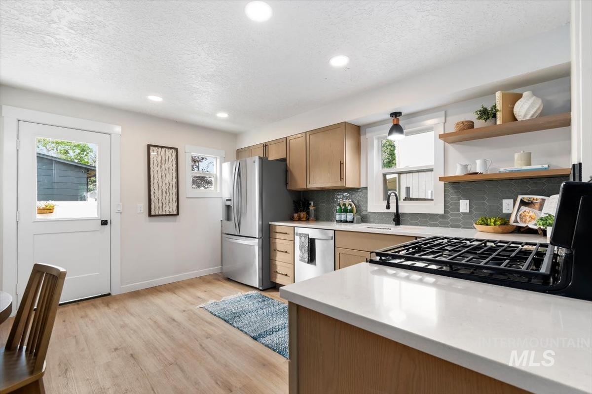 3005 W Hester St, Boise, Idaho 83702, 2 Bedrooms, 1 Bathroom, Residential For Sale, Price $425,000,MLS 98992334