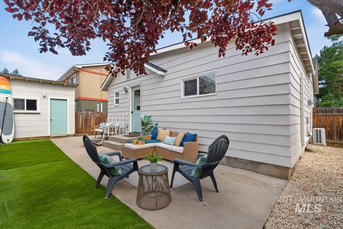 3005 W Hester St, Boise, Idaho 83702, 2 Bedrooms, 1 Bathroom, Residential For Sale, Price $425,000,MLS 98992334